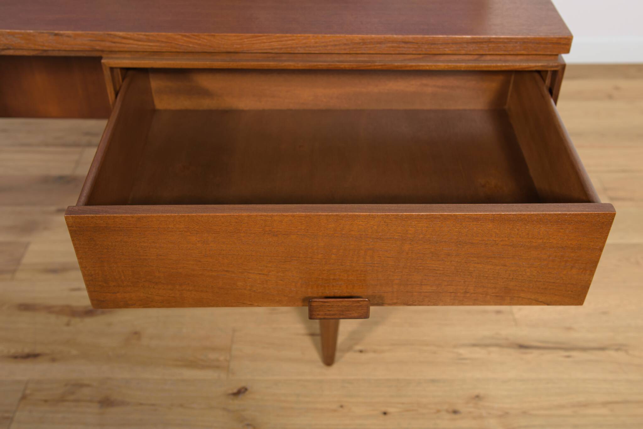 Mid-Century Dressing Table by I. Kofod-Larsen for G-Plan, 1960s