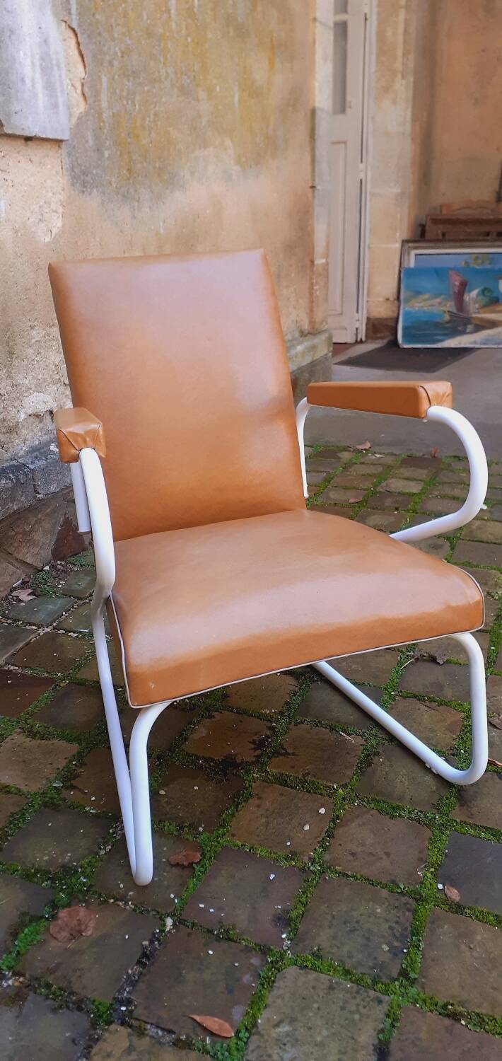 60s armchair with tubular legs, Ronéo style