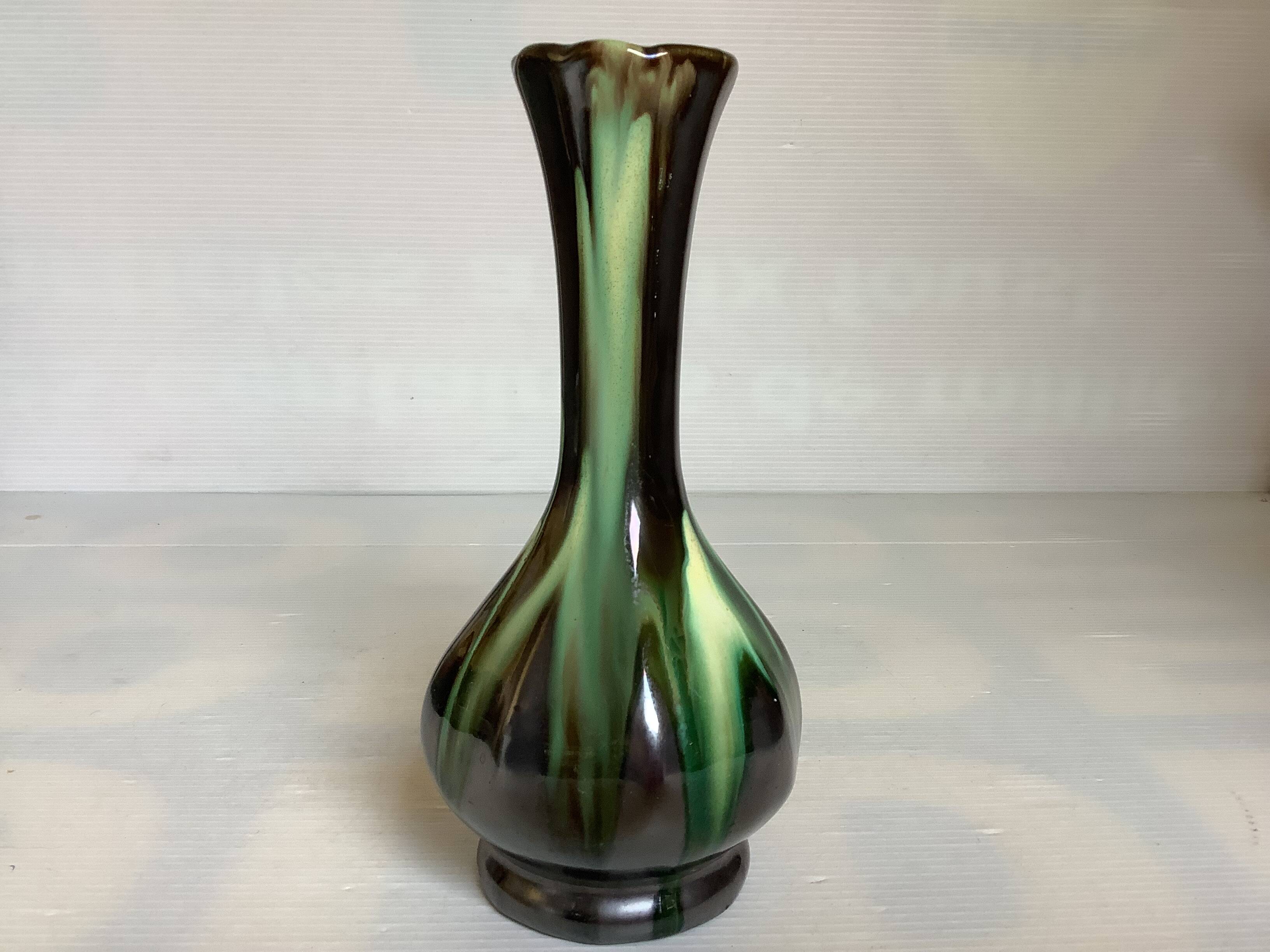 Iridescent black flared soliflore vase Thulin Belgium