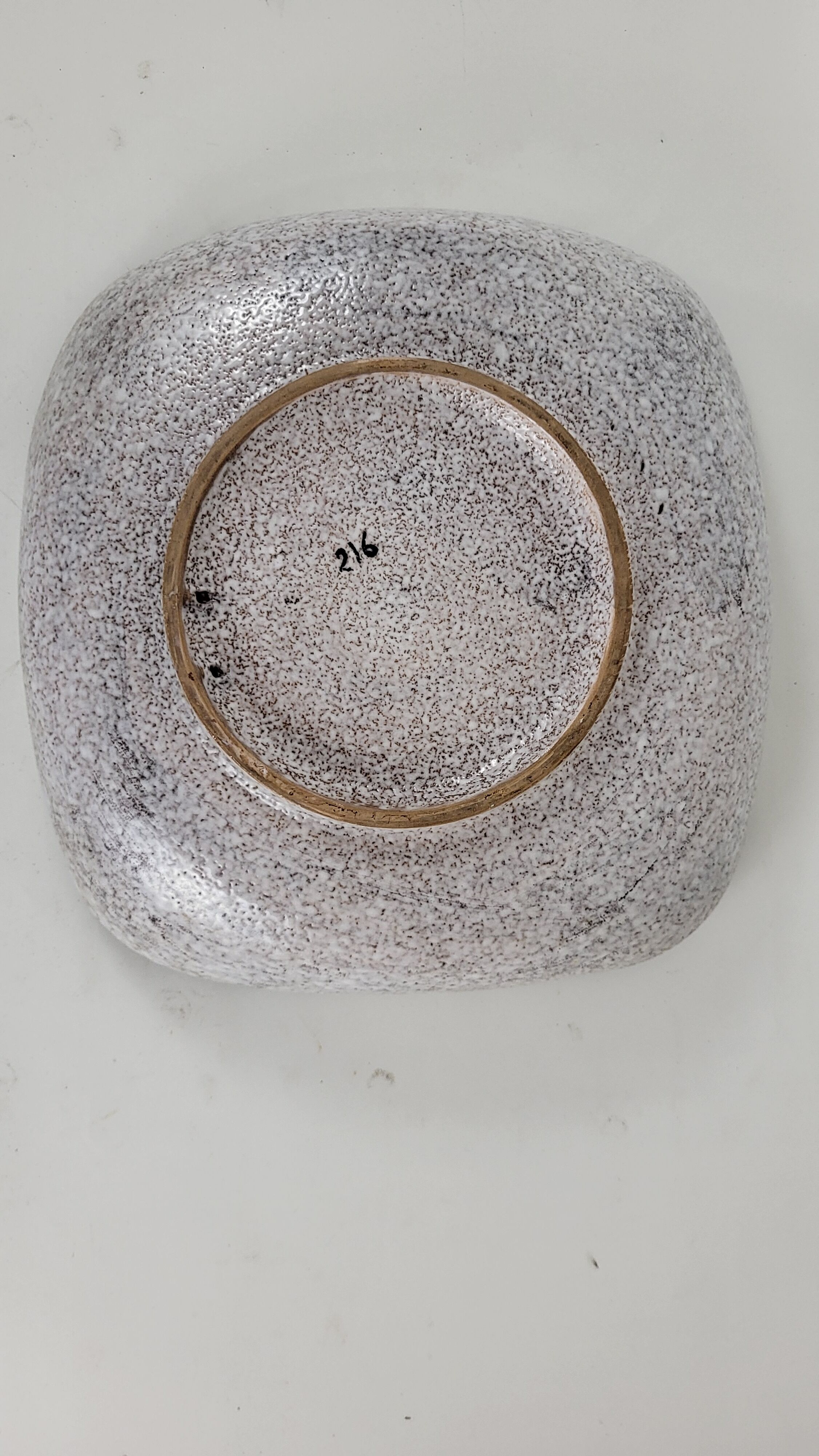 Speckled dish Style Vallauris