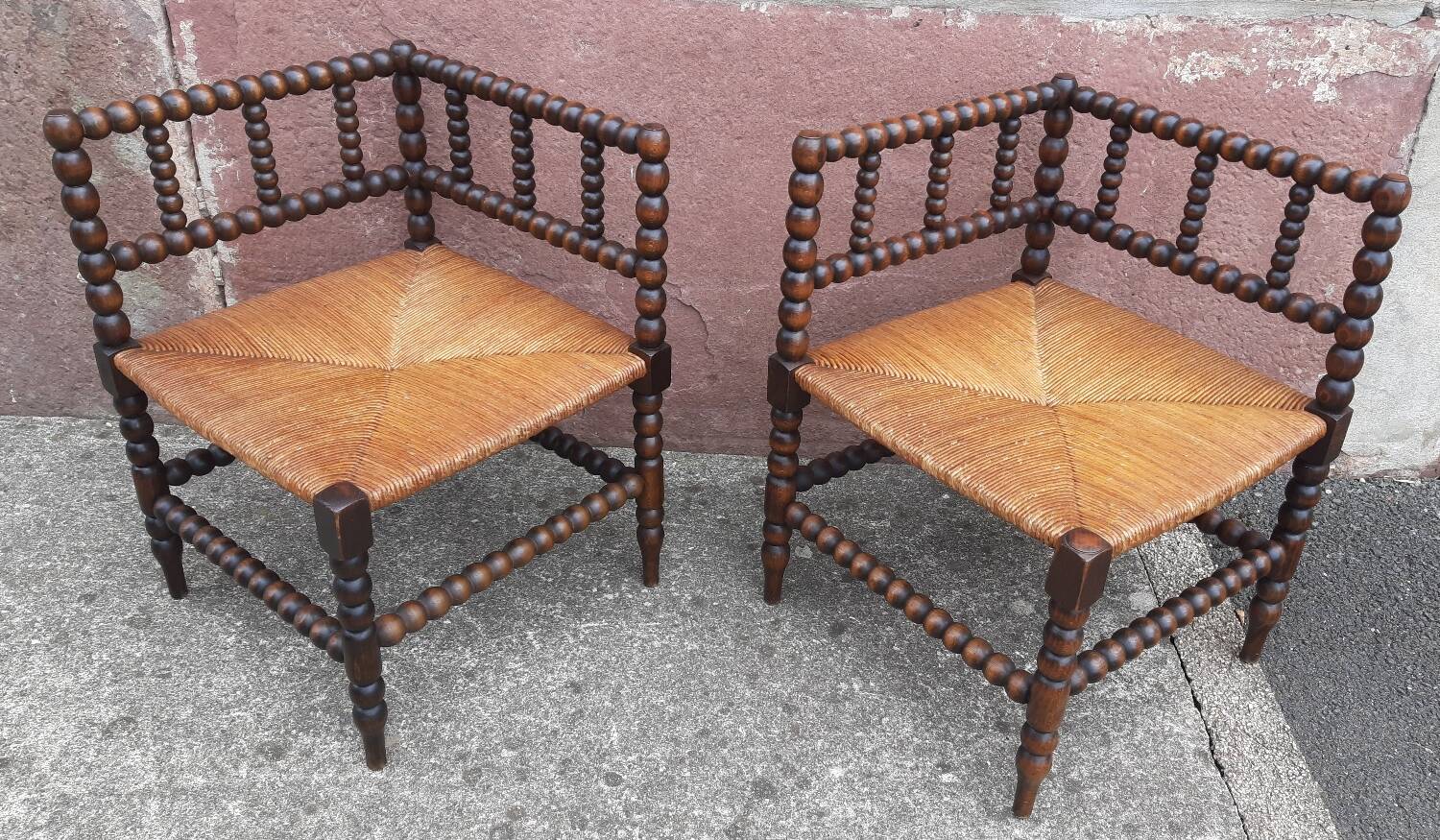 Pair of corner chairs or armchairs "fireplace corner" (Straw seat)