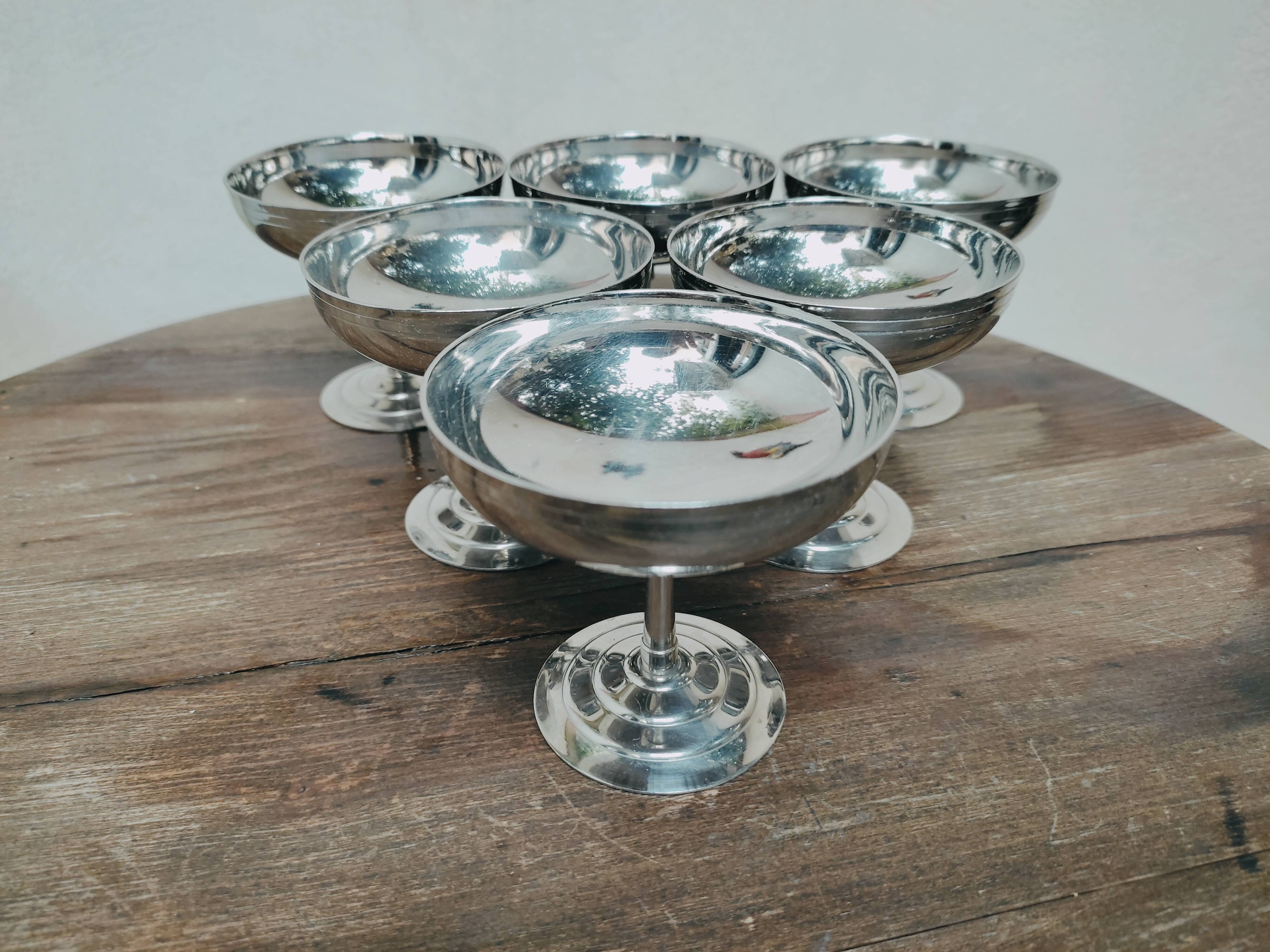 6 stainless steel standing dessert cups by Rémy letang