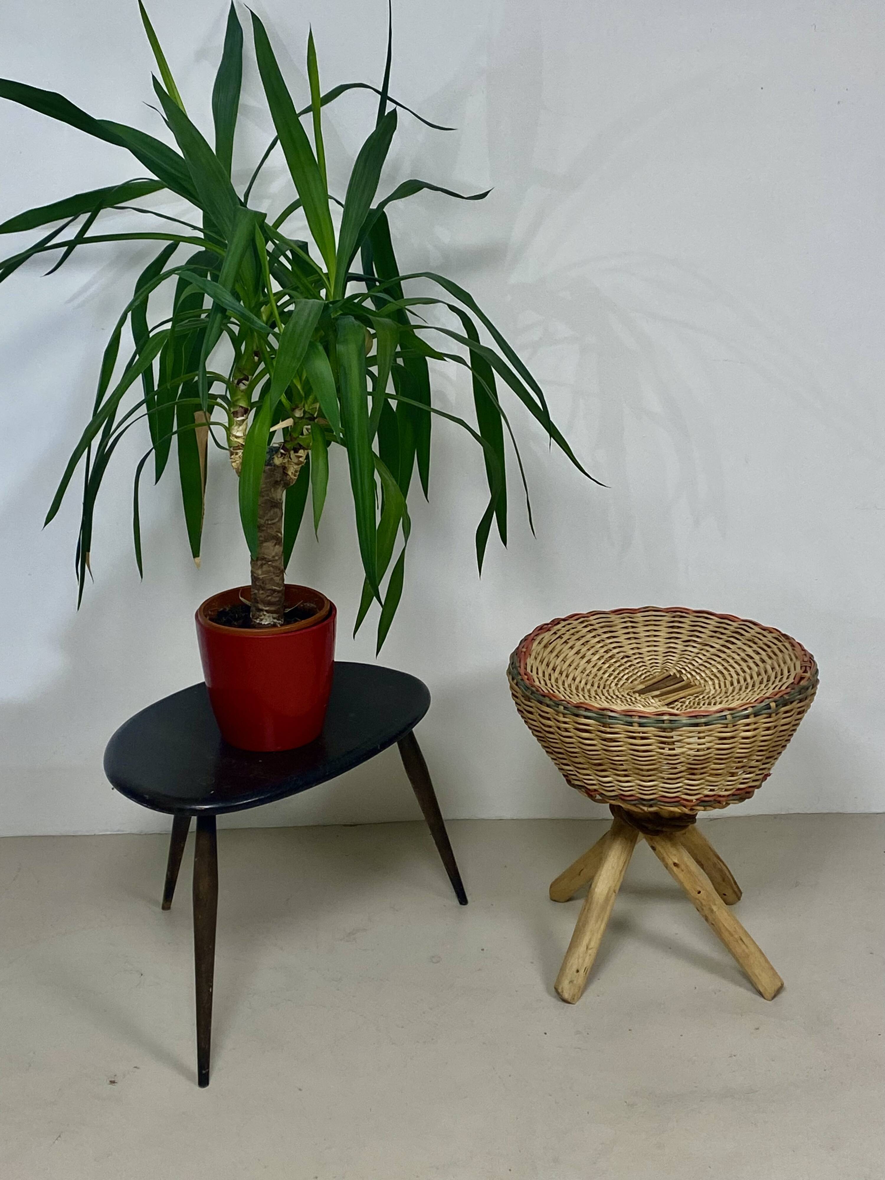 Rattan stool – Vintage 1970s