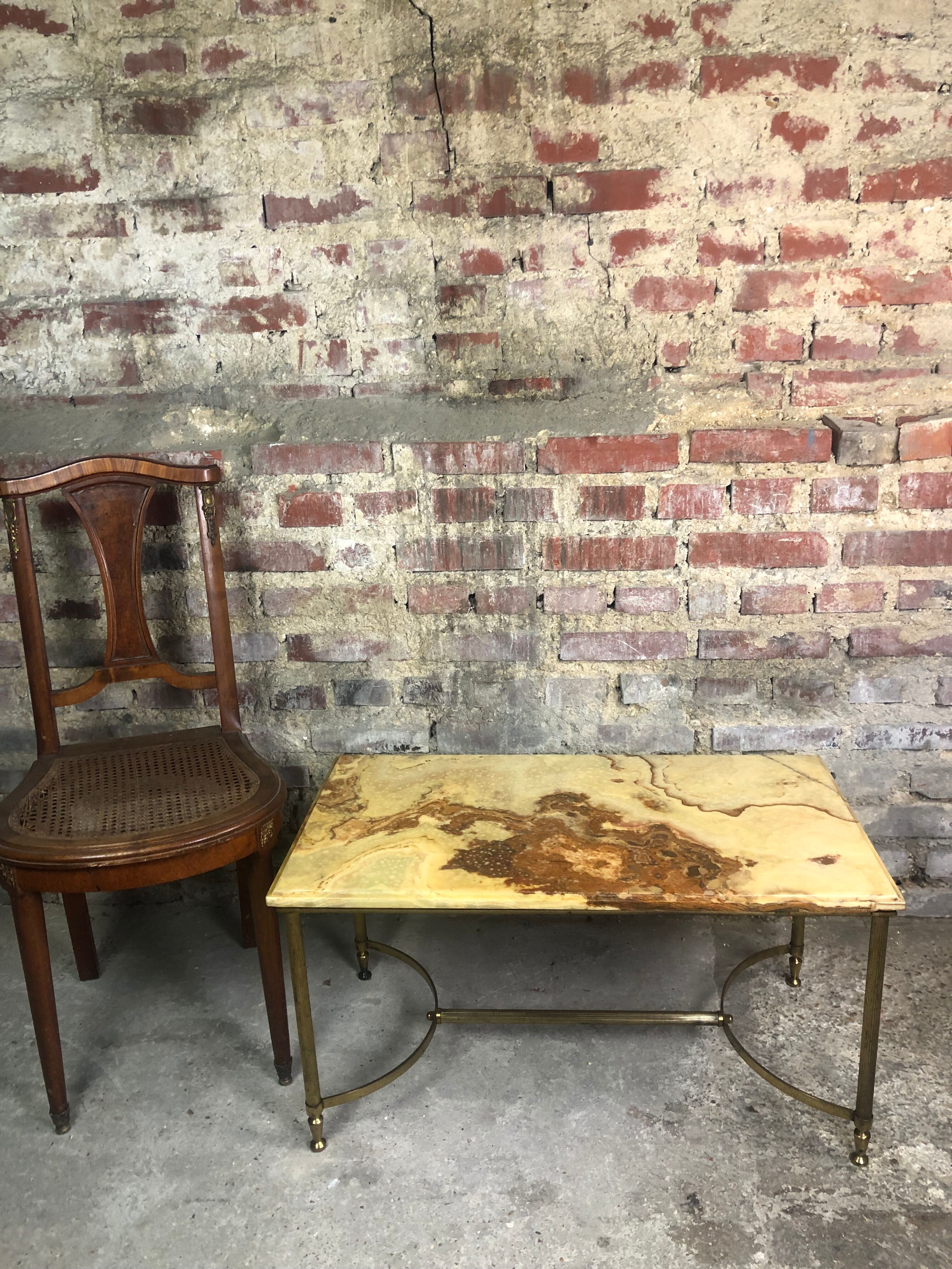 Coffee table in brass and onyx vintage 1960