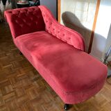 Chesterfield daybed in raspberry red velvet left side