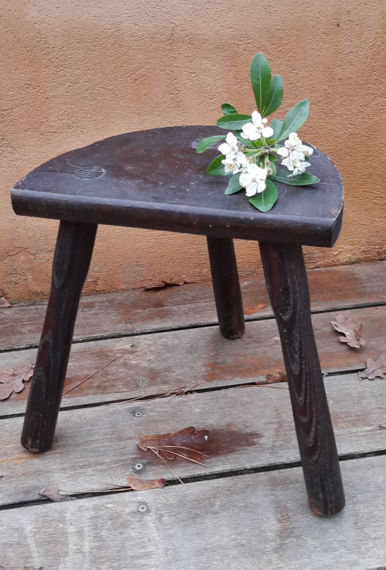 Old farmhouse stool in solid wood, brutalist & authentic, circa 1970's