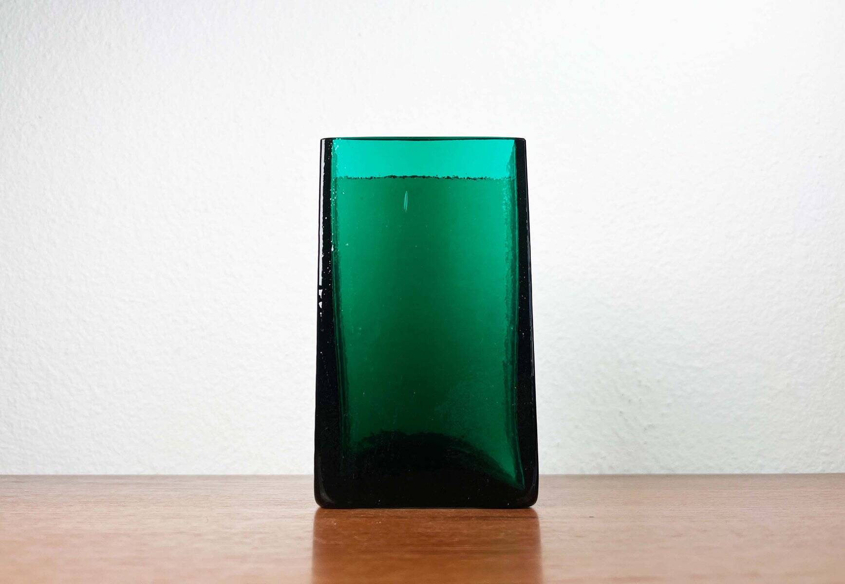 Minimalist mid-century glass block vase by Finncristall, Finland, 1960s.