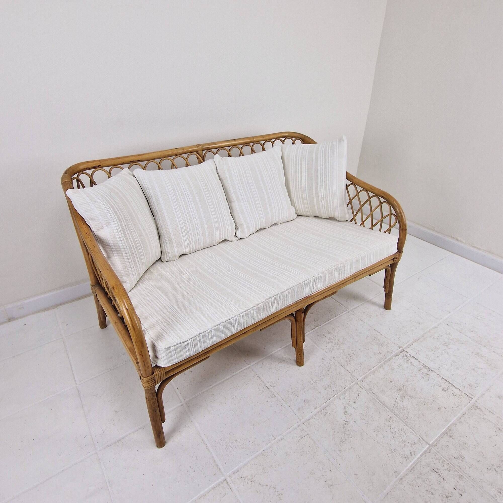 Mid-Century Italian Rattan & Bamboo Settee, ca. 1970