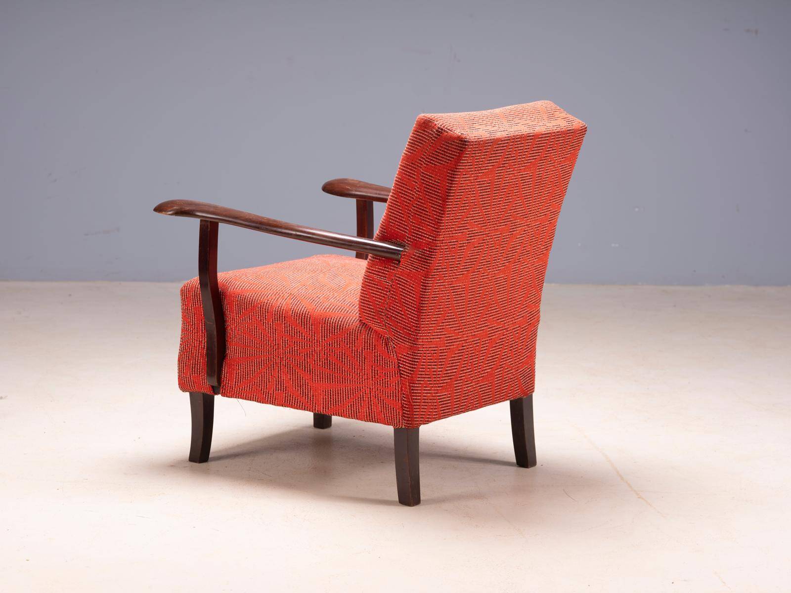 Paire de fauteuils vintage des années 50 avec accoudoirs en bois, Tchécoslovaquie, 72 × 61 × 82 cm
