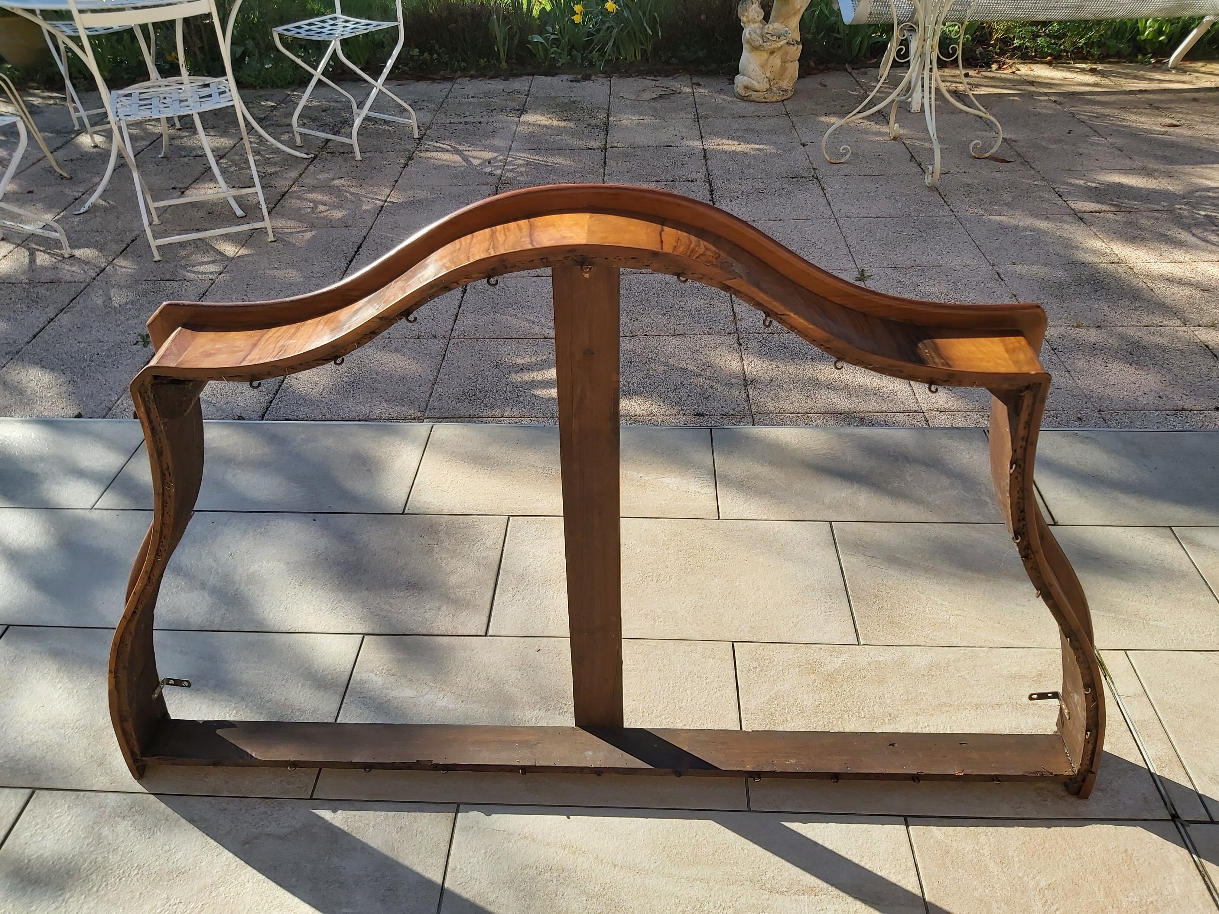 Louis Philippe bed sky in walnut