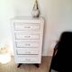 Chiffonnier/ Commode haute ancienne patinée blanc pieds compas