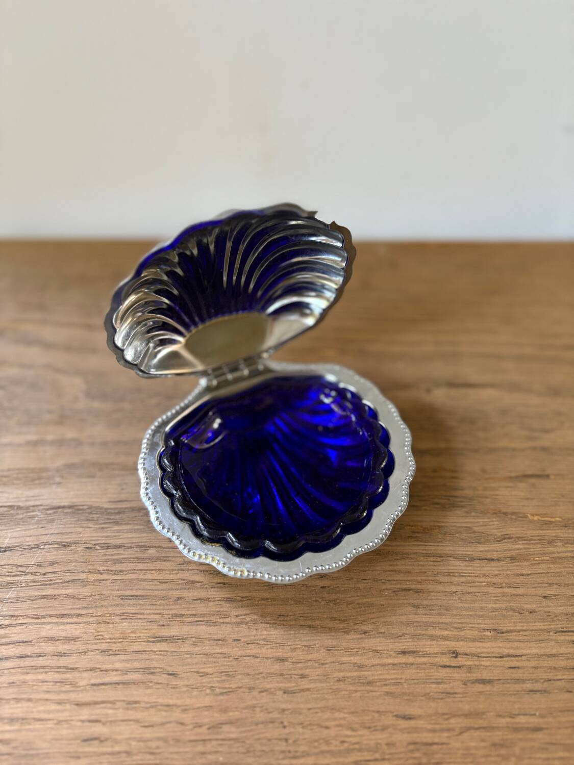 Vintage blue glass shell butter dish from Italy, 1960s
