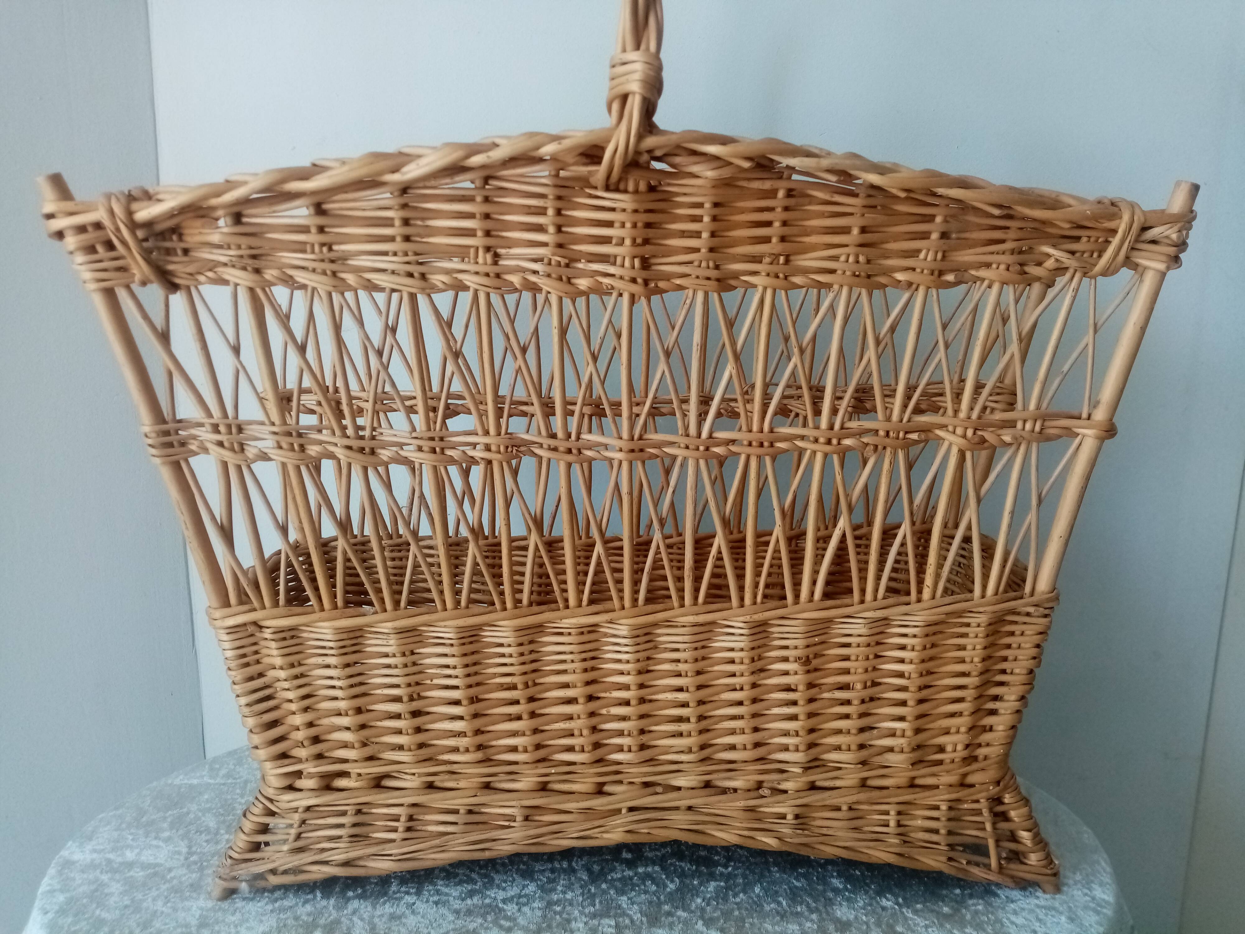 Old woven rattan magazine rack from the 1950s-60s