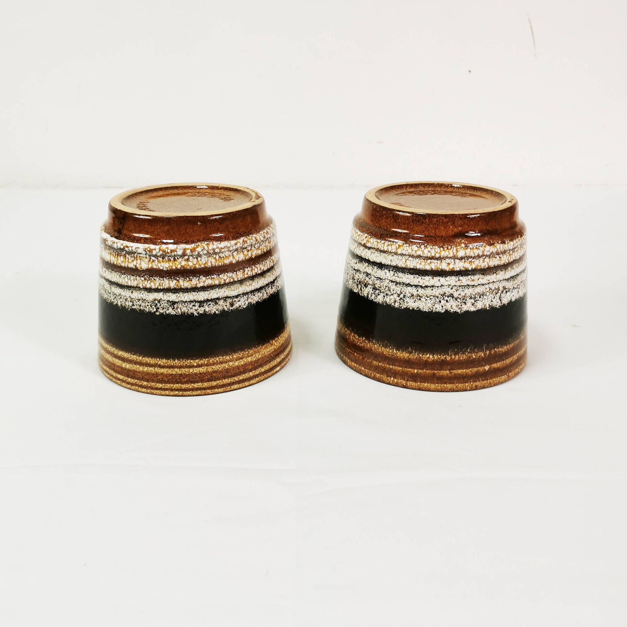 A pair of ceramic flower pots with covers, Scheurich, Germany, 1960s.