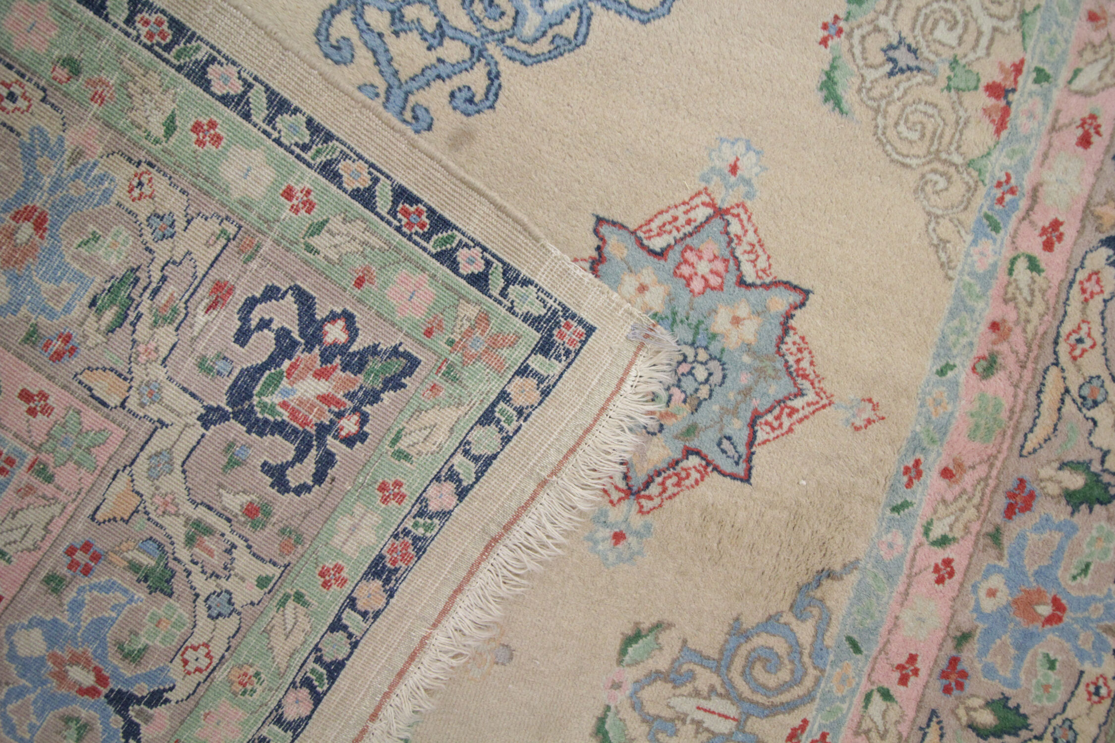 Handmade wool carpet 153x250cm