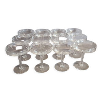Art deco 12 glass champagne glasses