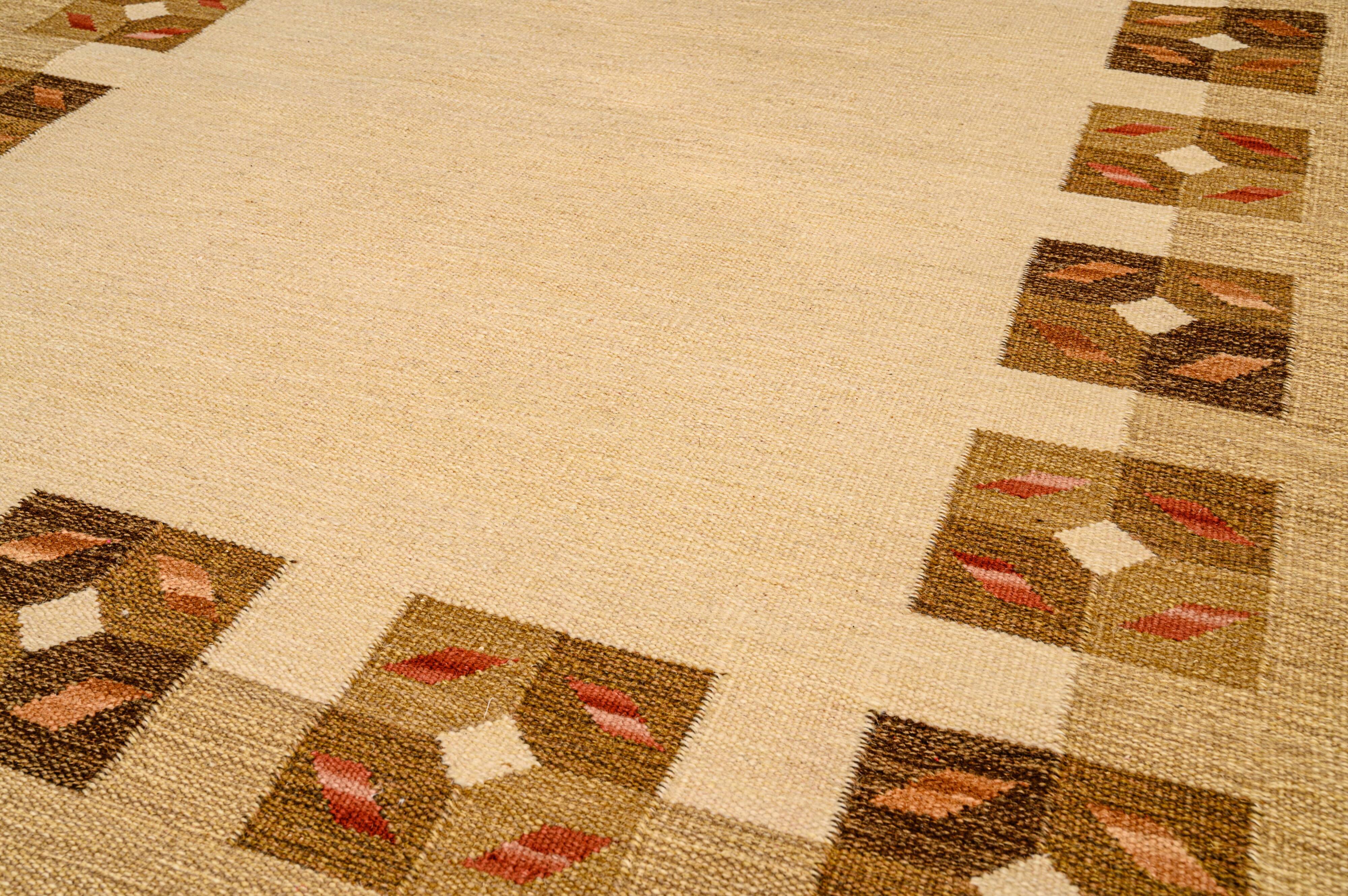 Scandinavian 20th century modern rug. 200 x 142 cm (79 x 56 in)