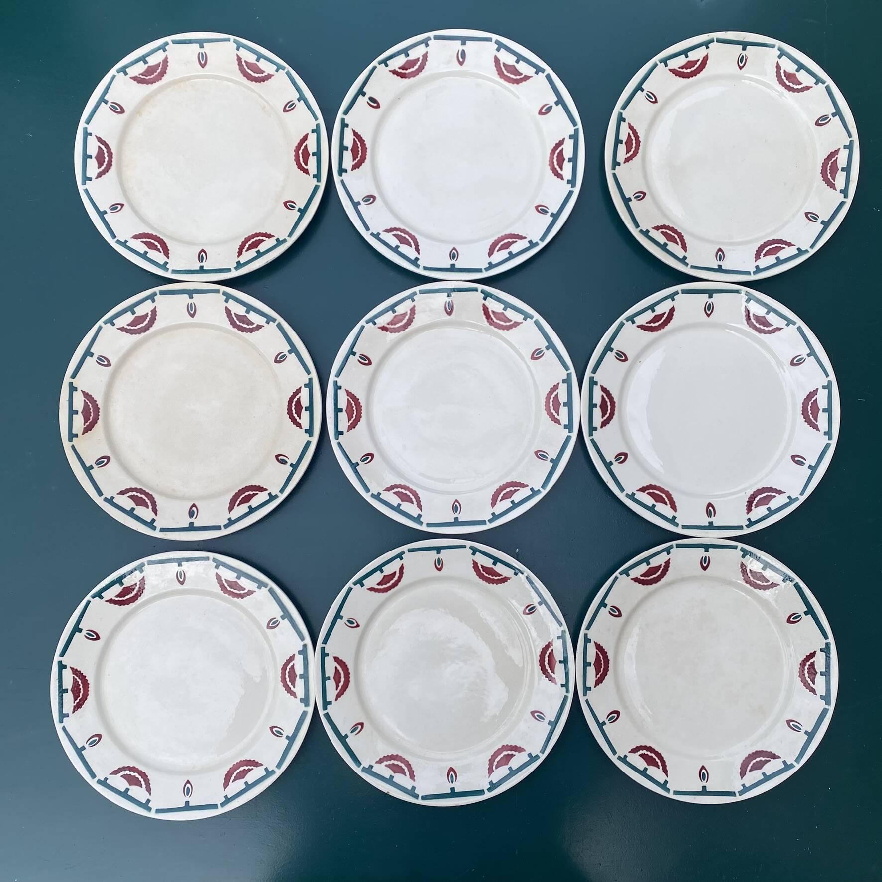 assiettes plates art déco badonviller El d'jem