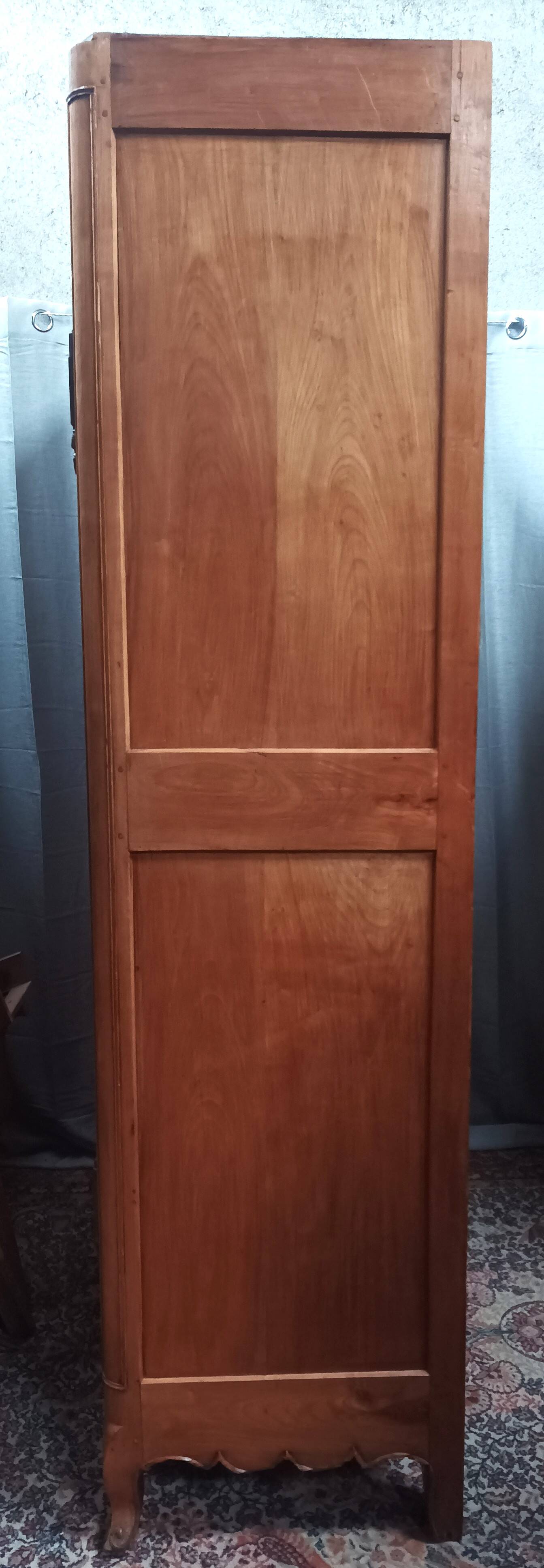 Louis XV wardrobe in light oak