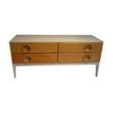 4 drawers low dresser