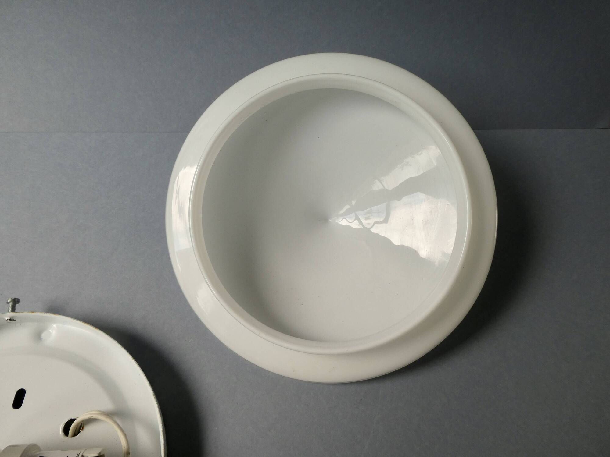 80s wall or ceiling light, lacquered metal and white opaline
