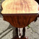 Oak coffee table with side flaps
