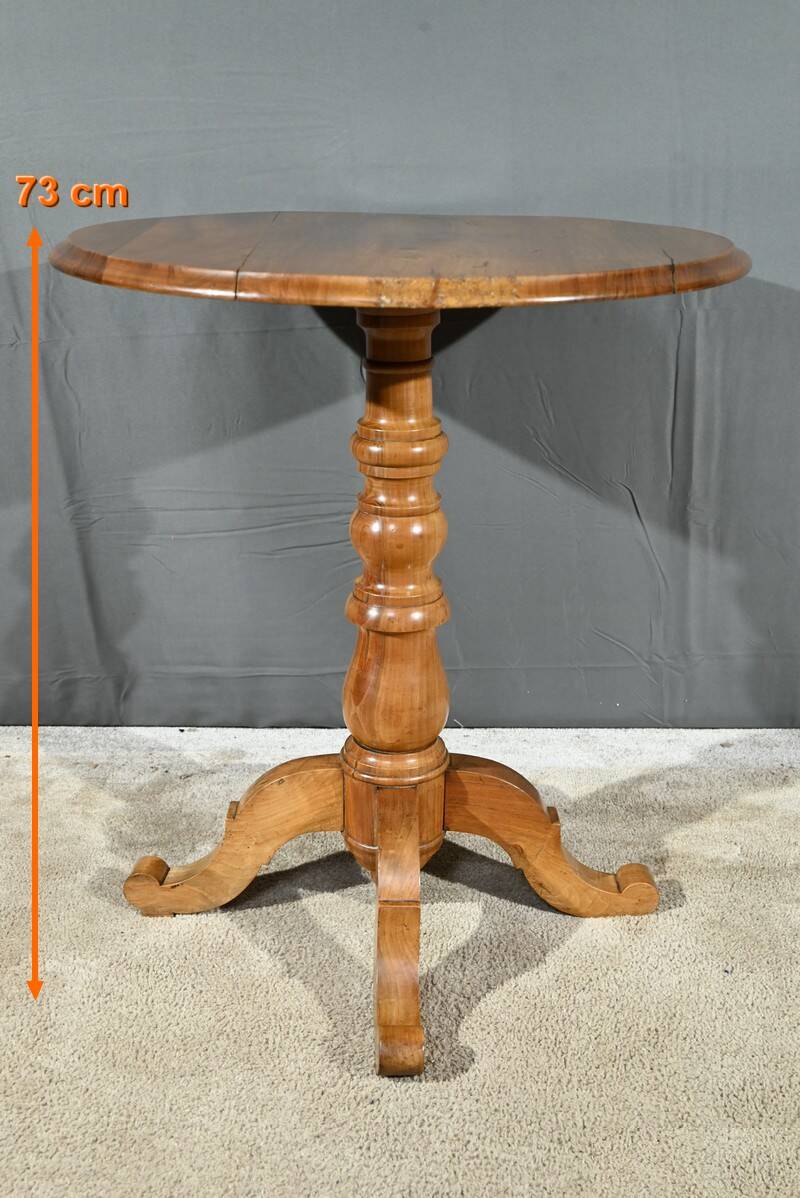 Guéridon en noyer, époque Louis Philippe, 2ème partie du XIXème s.