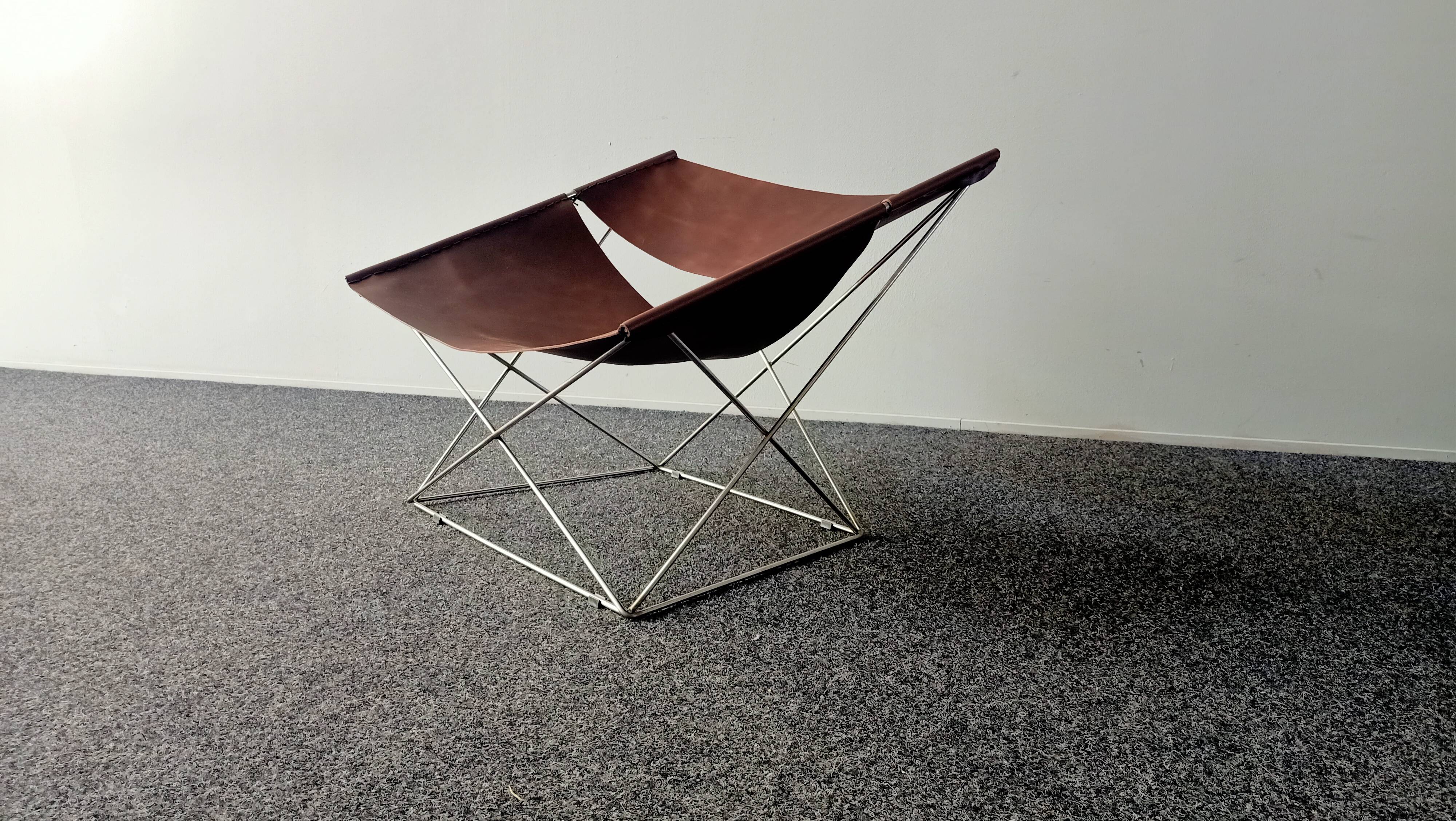 Artifort 'Butterfly'chair by Pierre Paulin