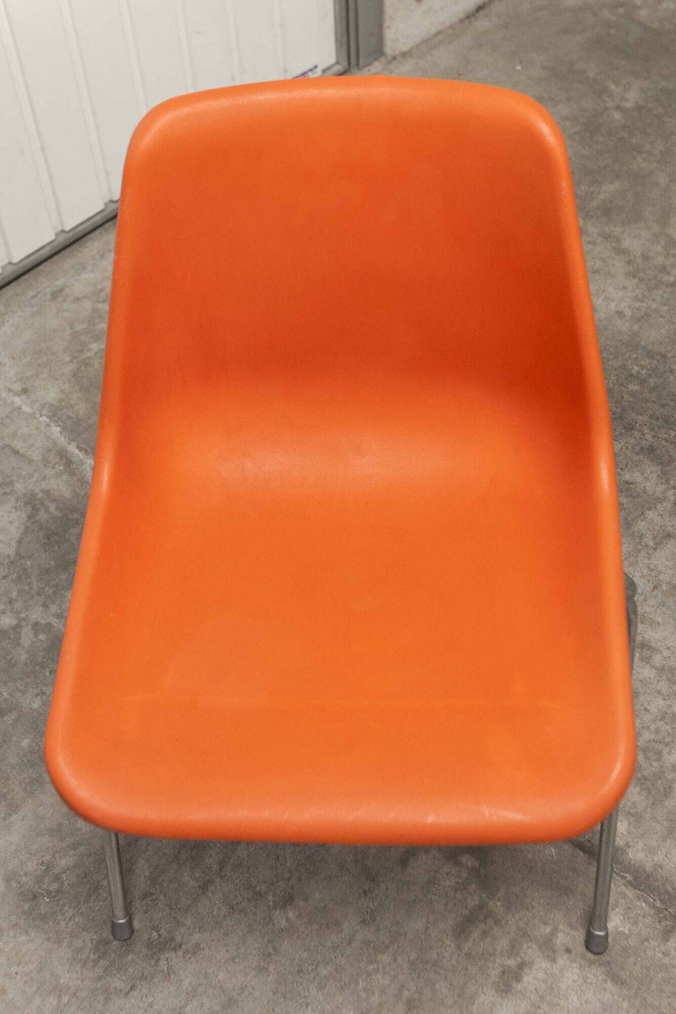 Hille chair Airborne seats creation Robin Day made in France