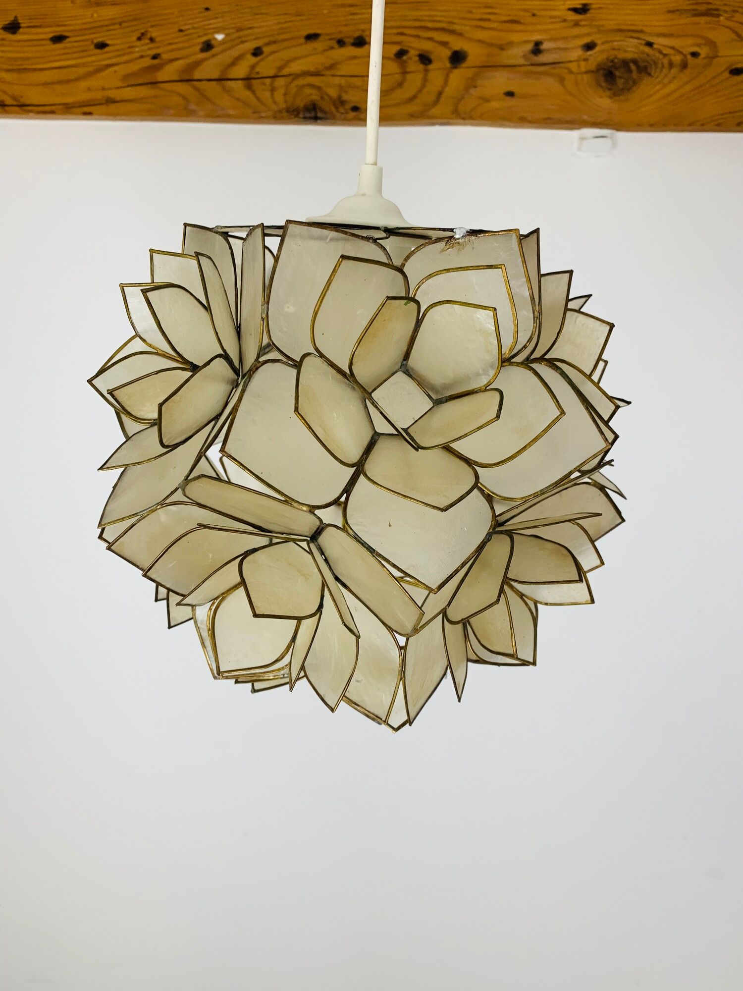 Mother-of-pearl flower suspension Rausch Capiz Germany, 70s