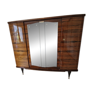 Armoire vintage