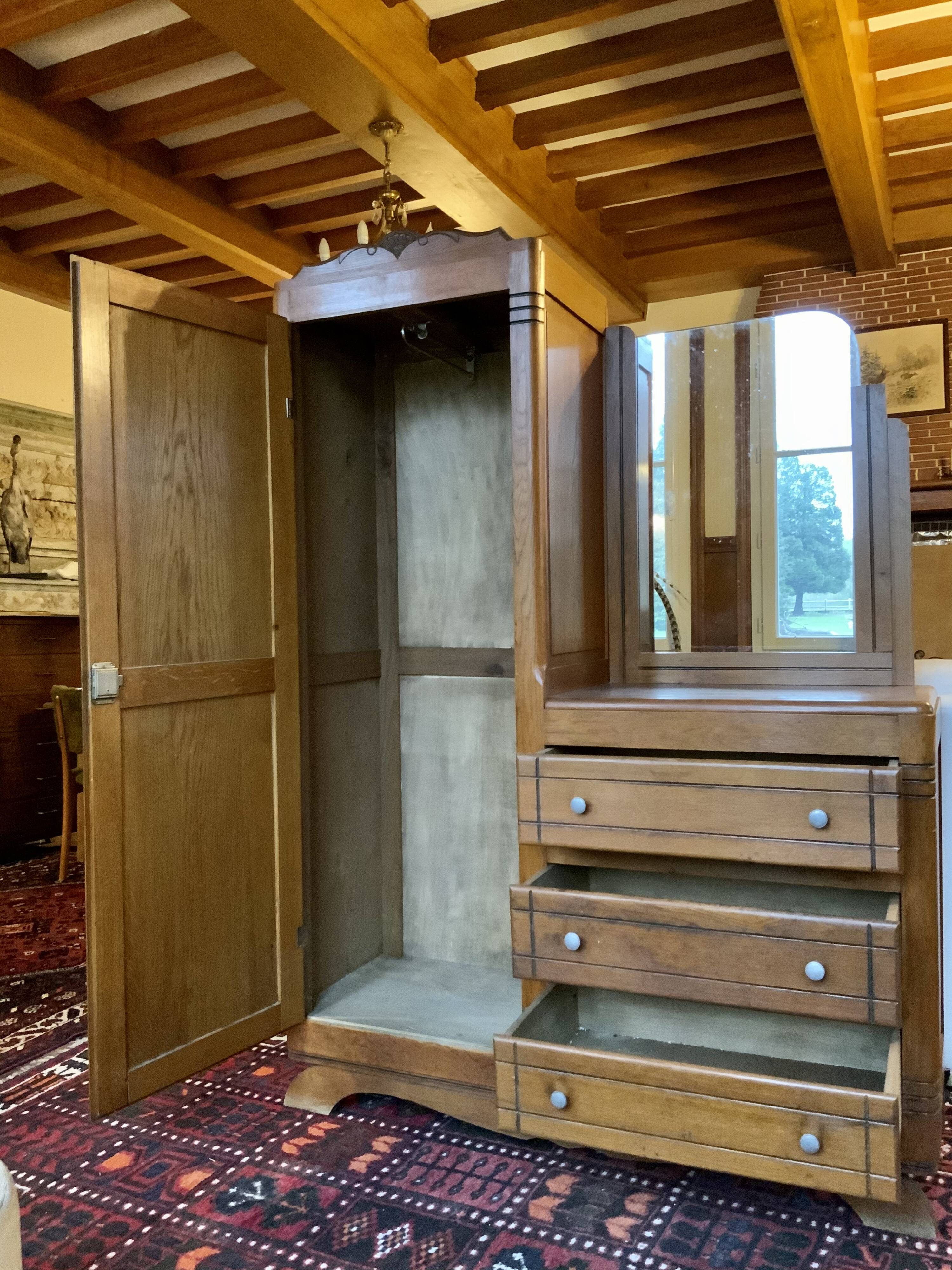 Asymmetrical dresser cabinet