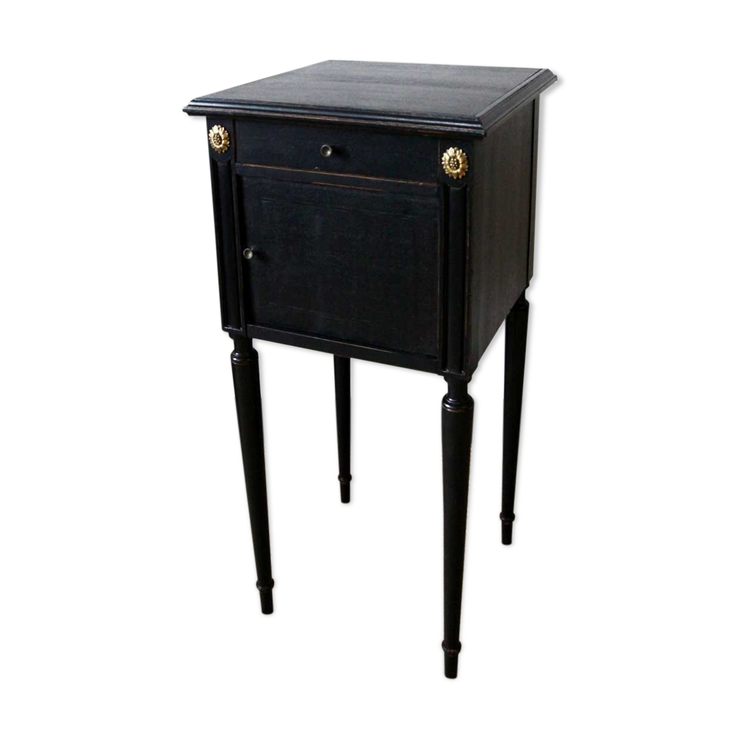 Black bedside Henri II
