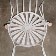 Fauteuil de jardin fer forgé à lames flexibles rivetées début XXè