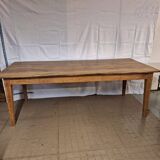 Farm table