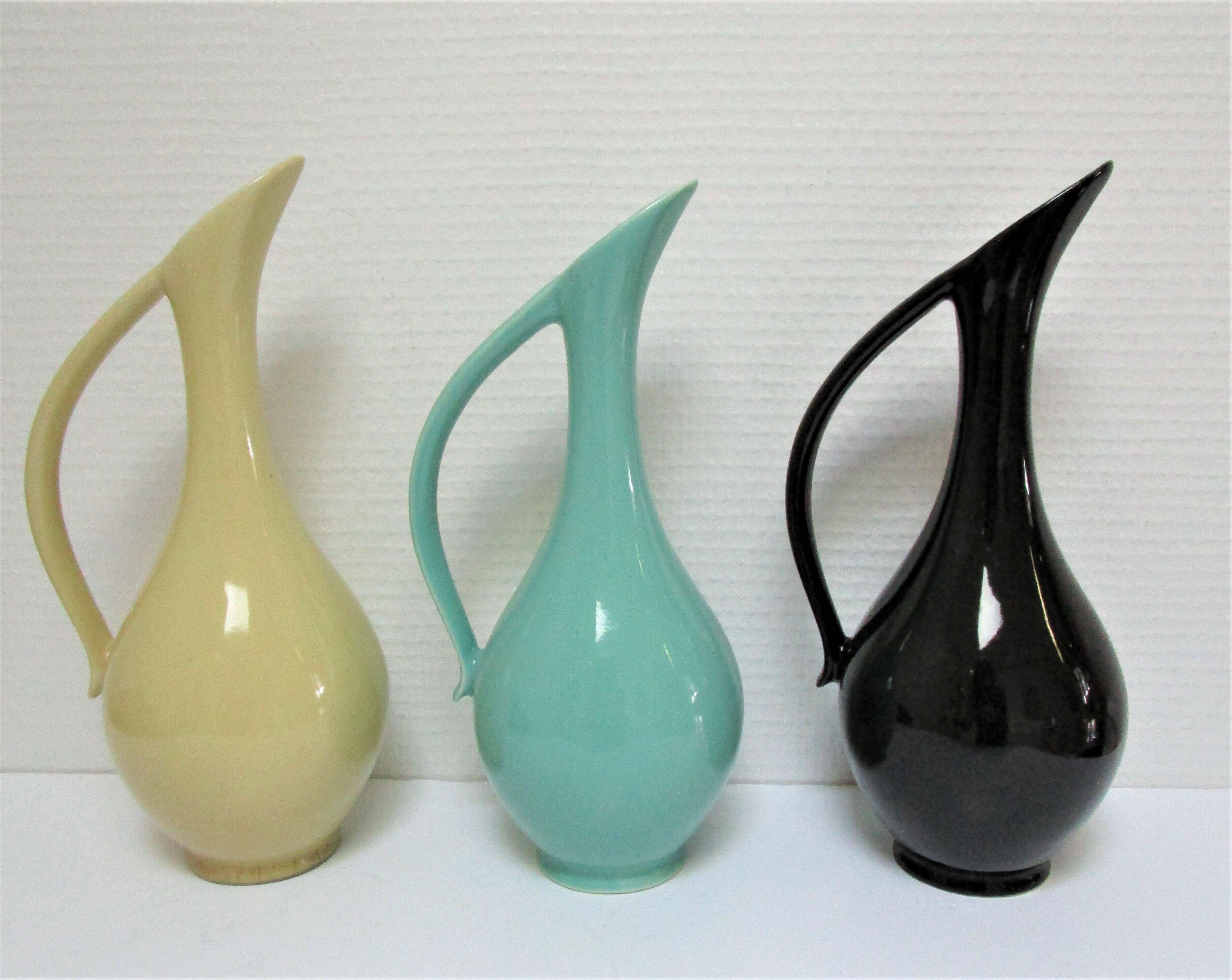 Three ceramic enamels design 60s soliflores black yellow green