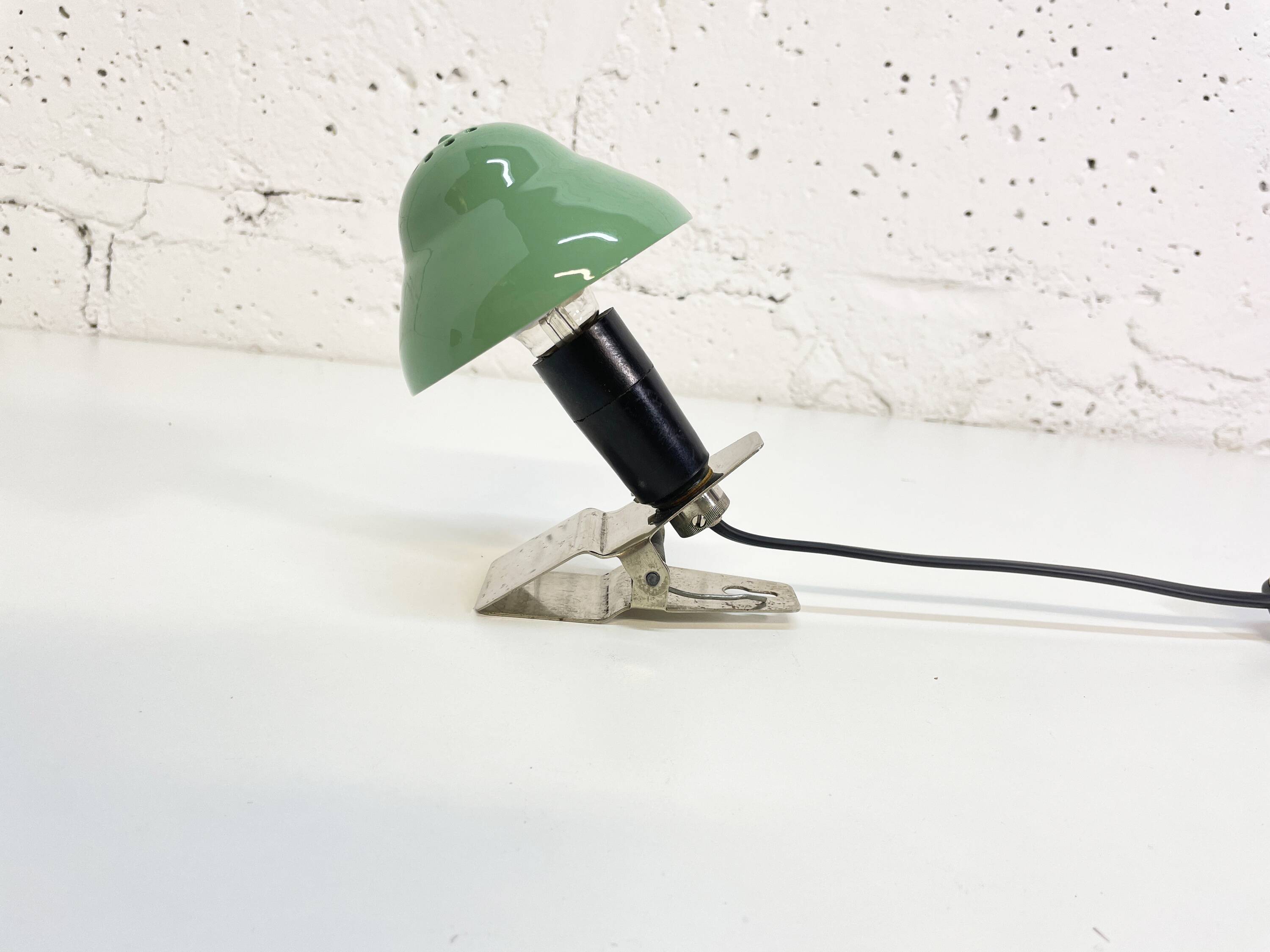Vintage, green mushroom clip lamp, 1960s