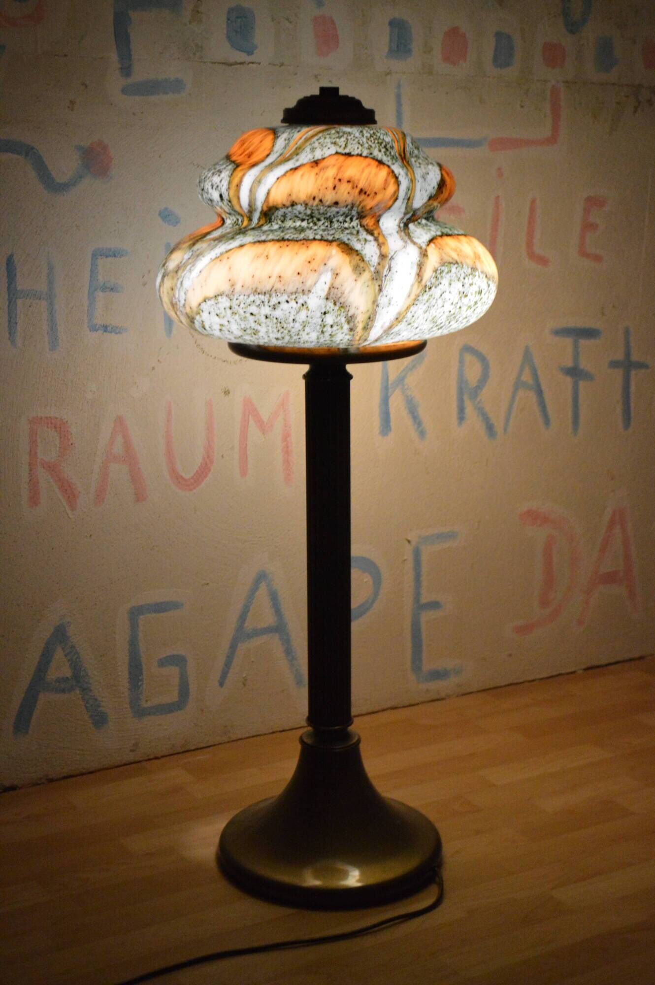 Art Nouveau design lamp from the 60s in Murano glass