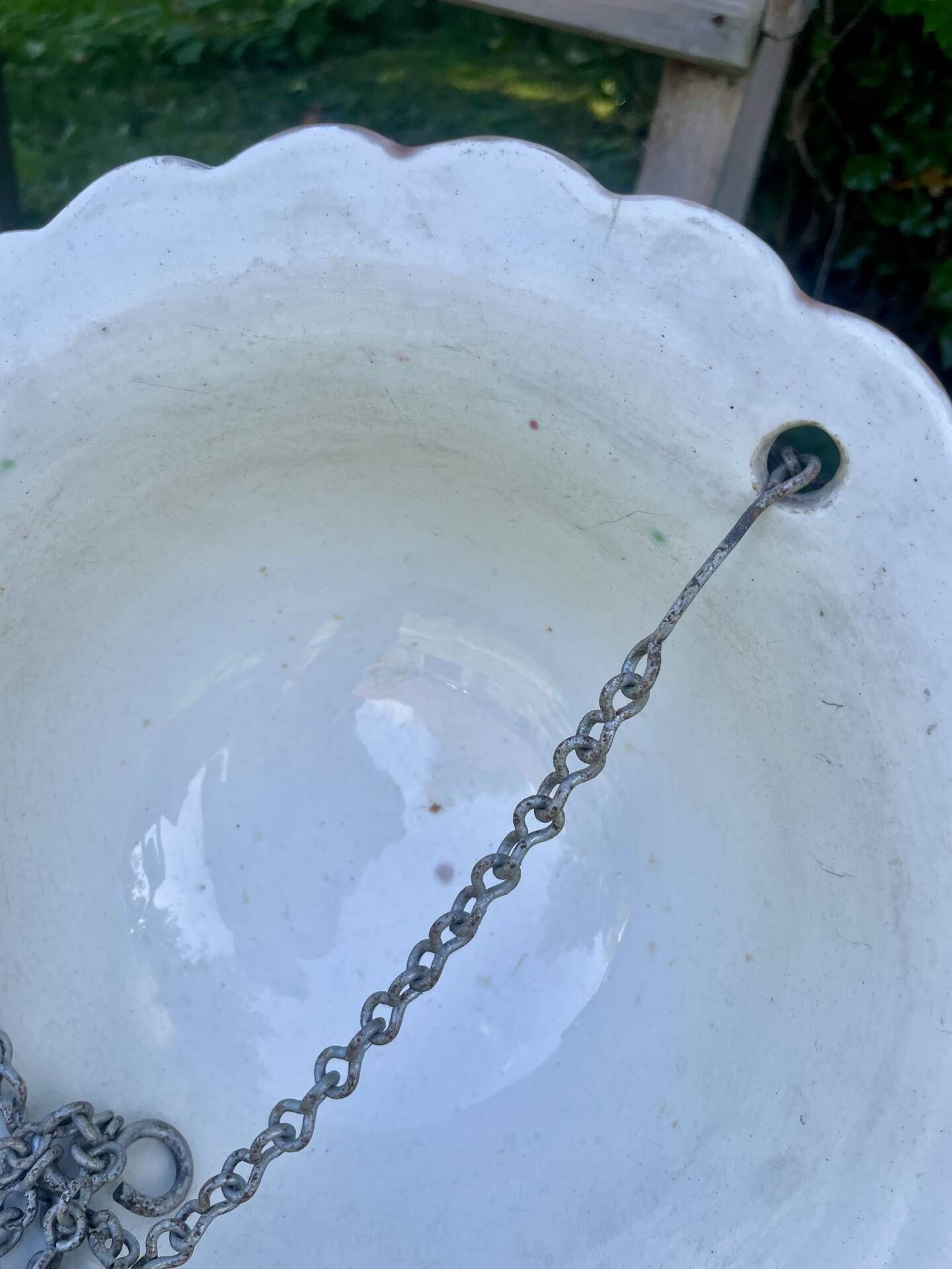 Suspended planter in slipware