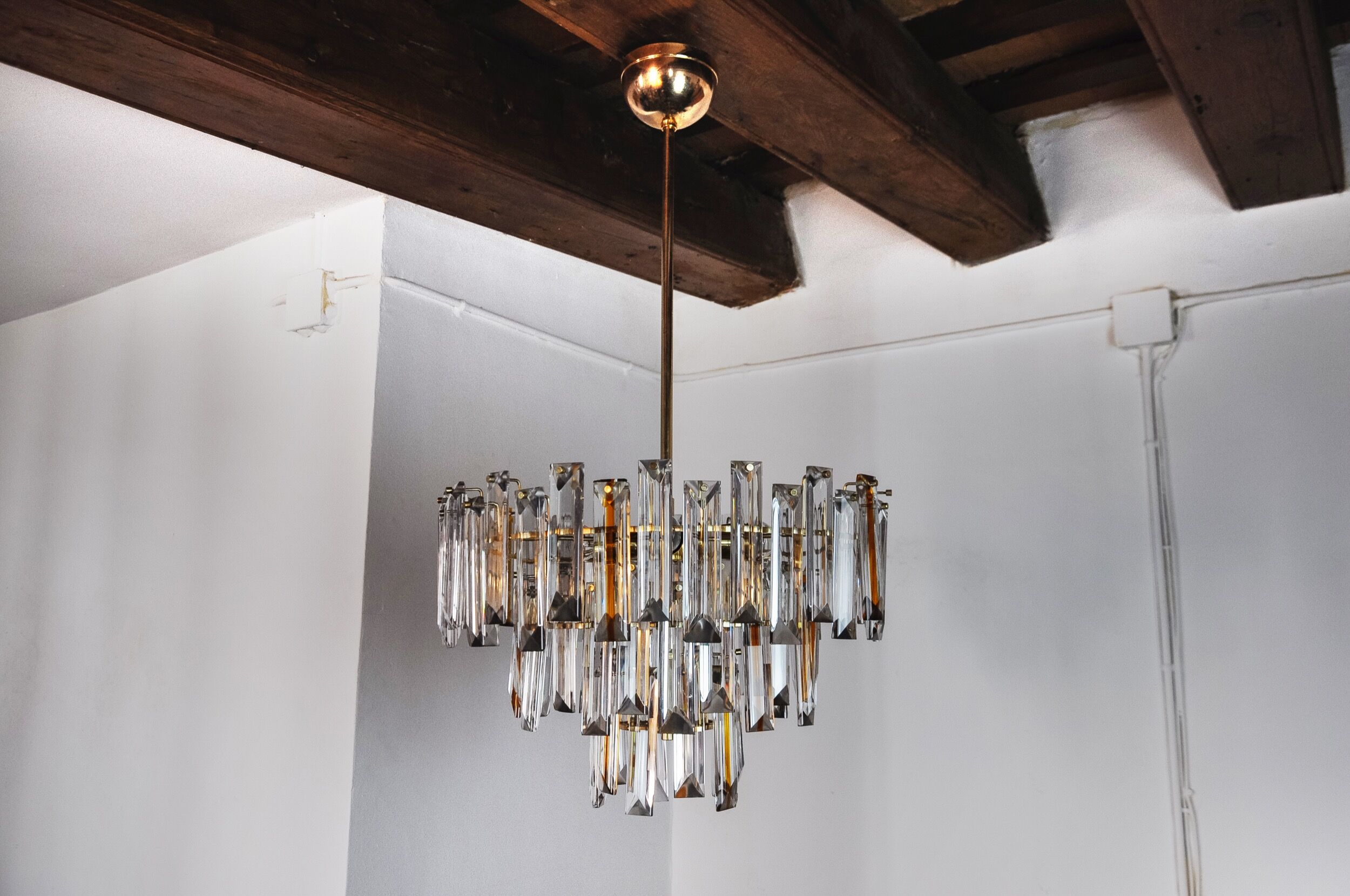 Venini two-tone chandelier, 3 levels, murano glass, Italy, 1970