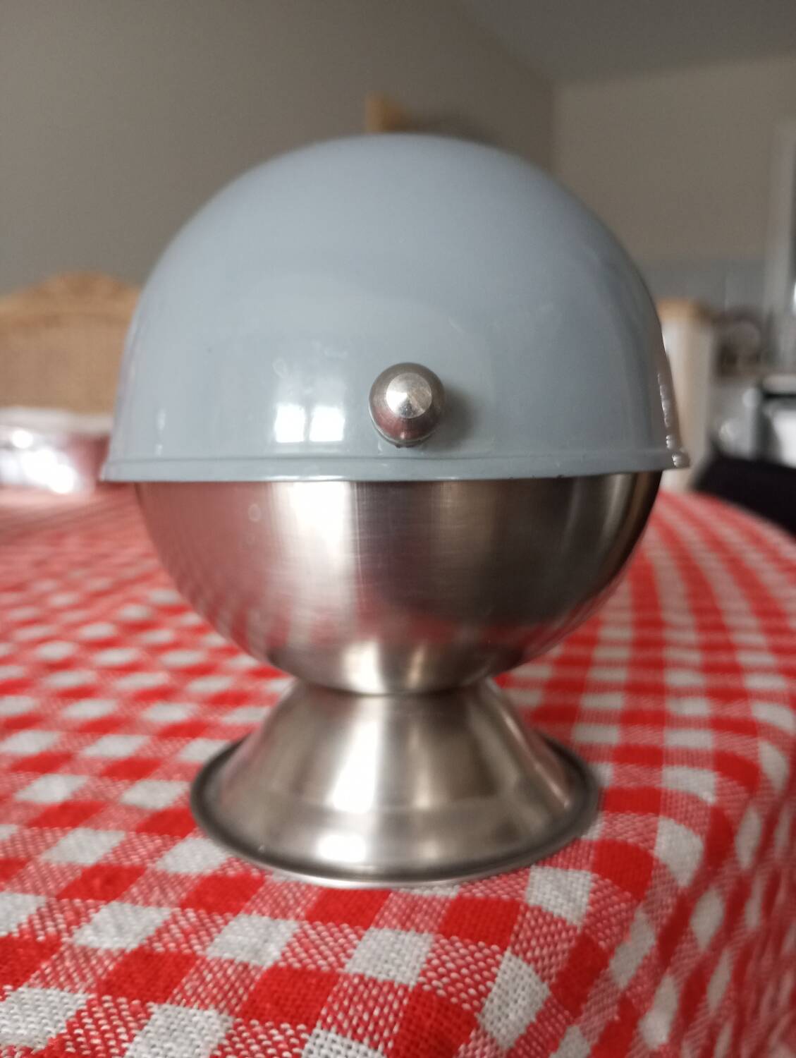 Sugar bowl
