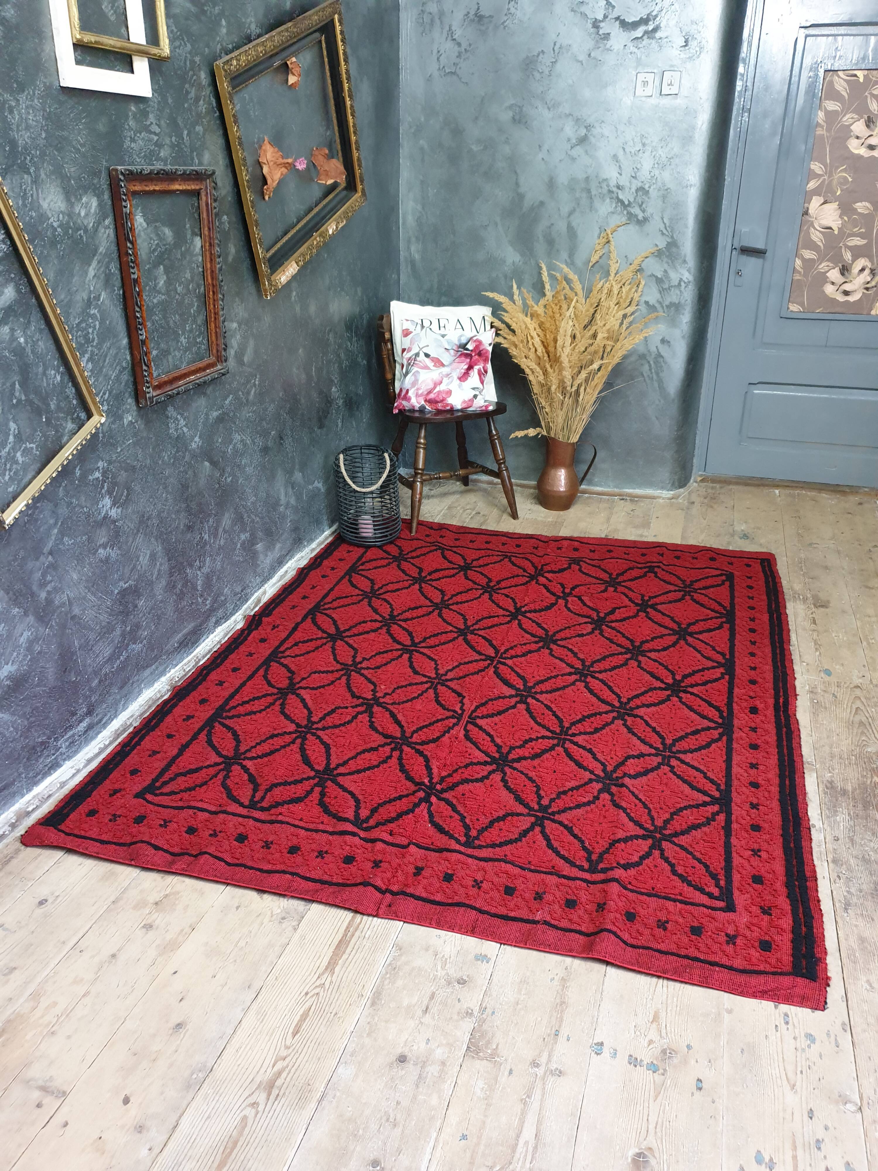 Romanian wool handwoven rug in red and black 210x163cm