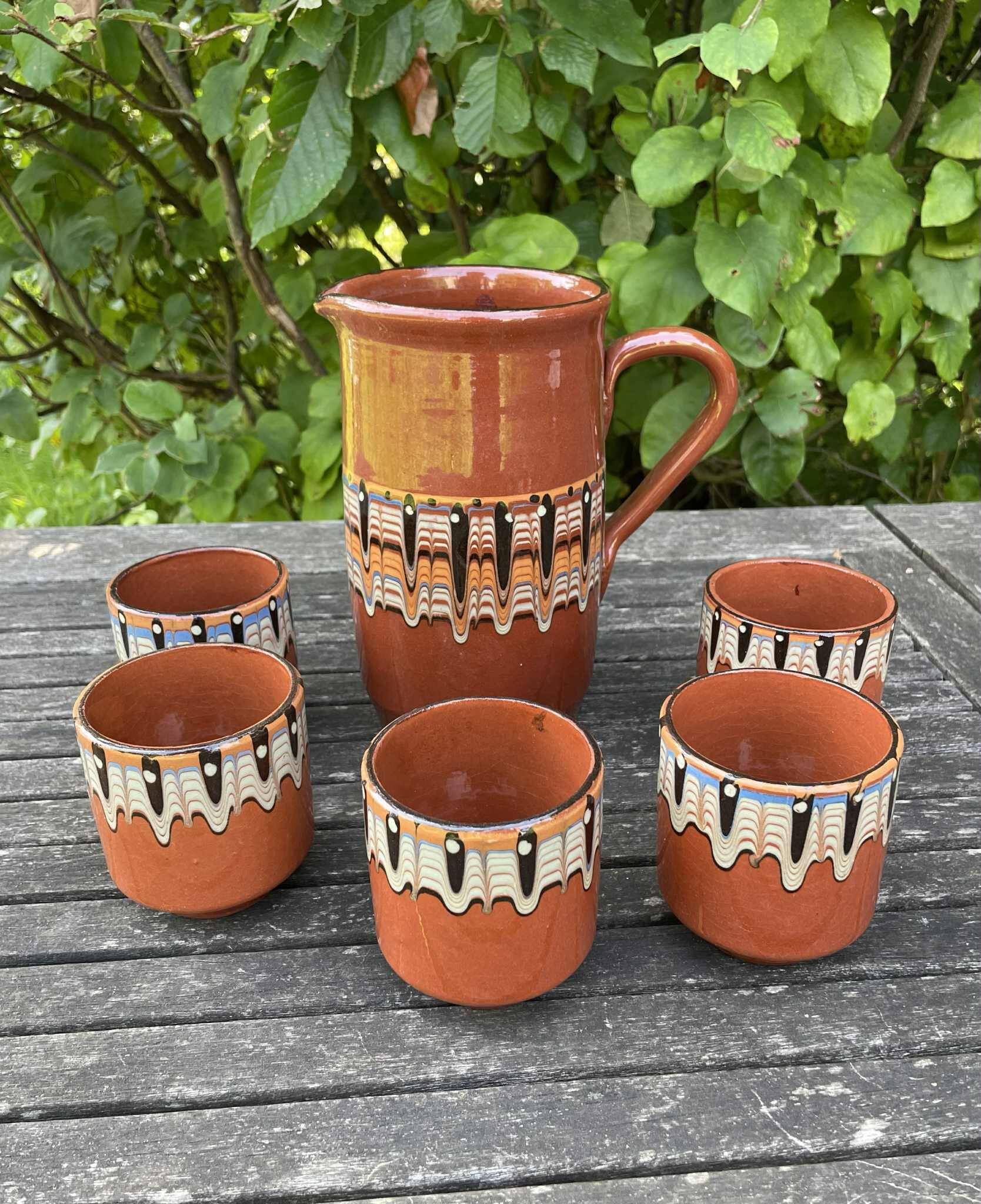 Ensemble pichet et 5 verres en céramique Troyan en grès Bulgare-Balkans
