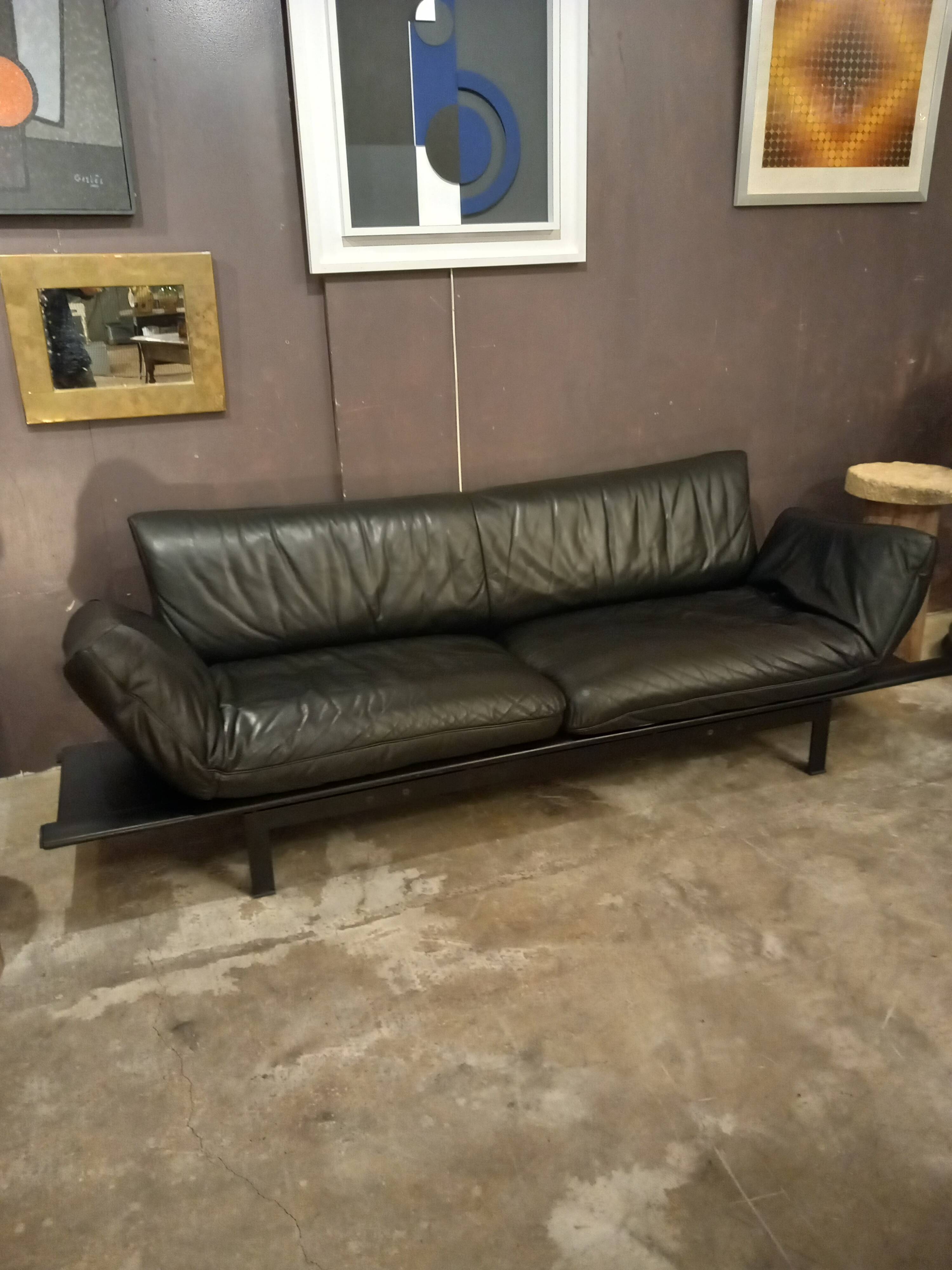 De Sede leather sofa 1980 design Reto Frigg