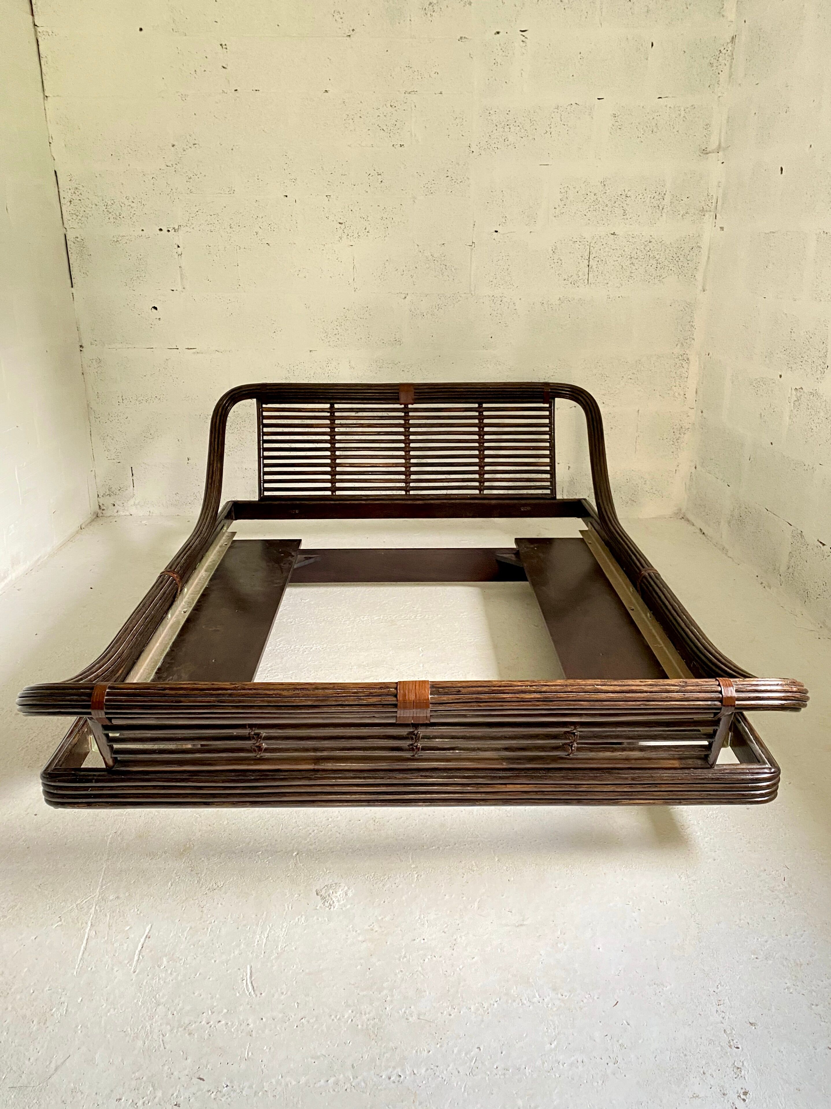 Vintage bamboo /rattan bed