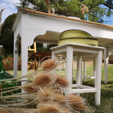 Farm table