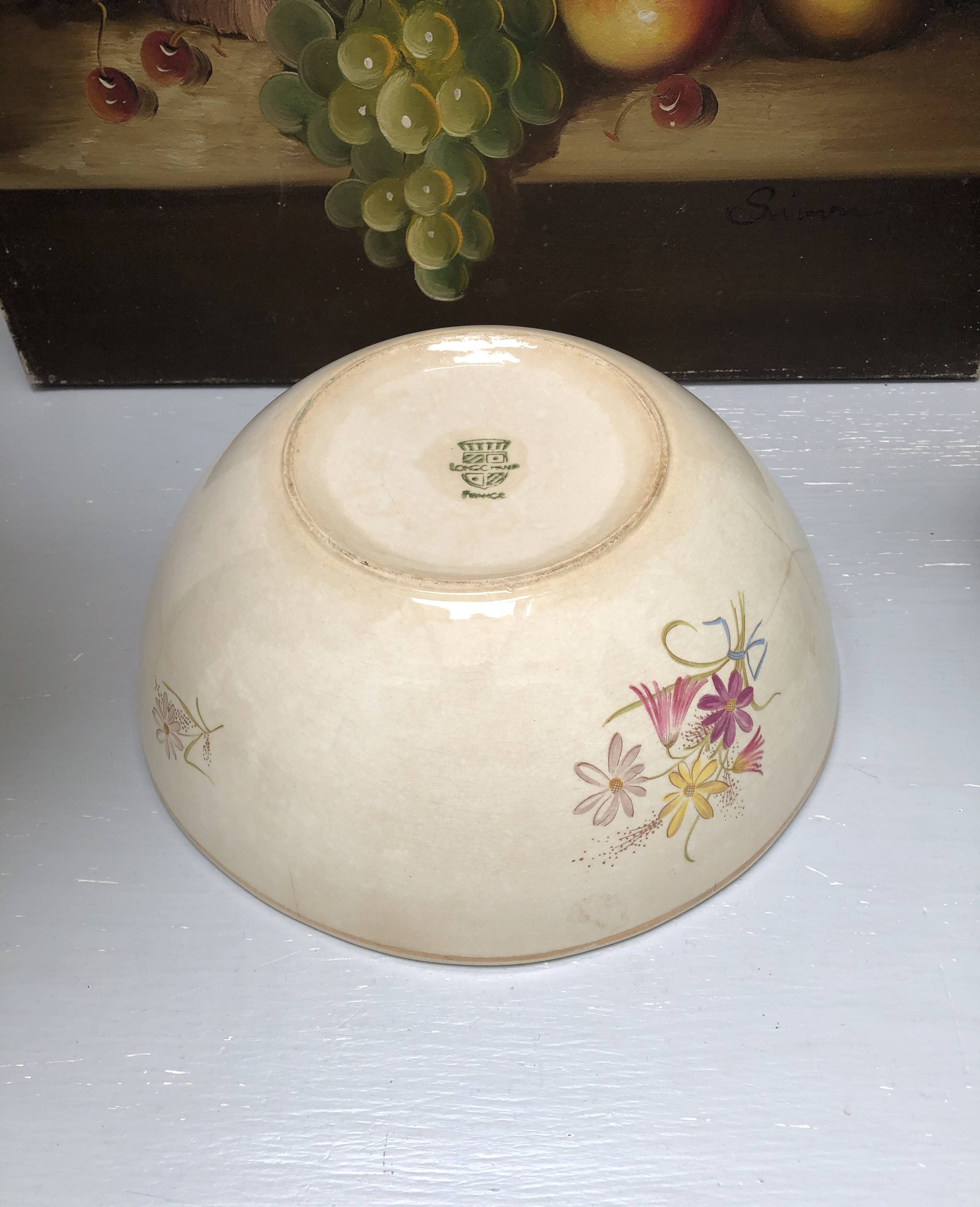 Old salad bowl stamped Longchamp France
