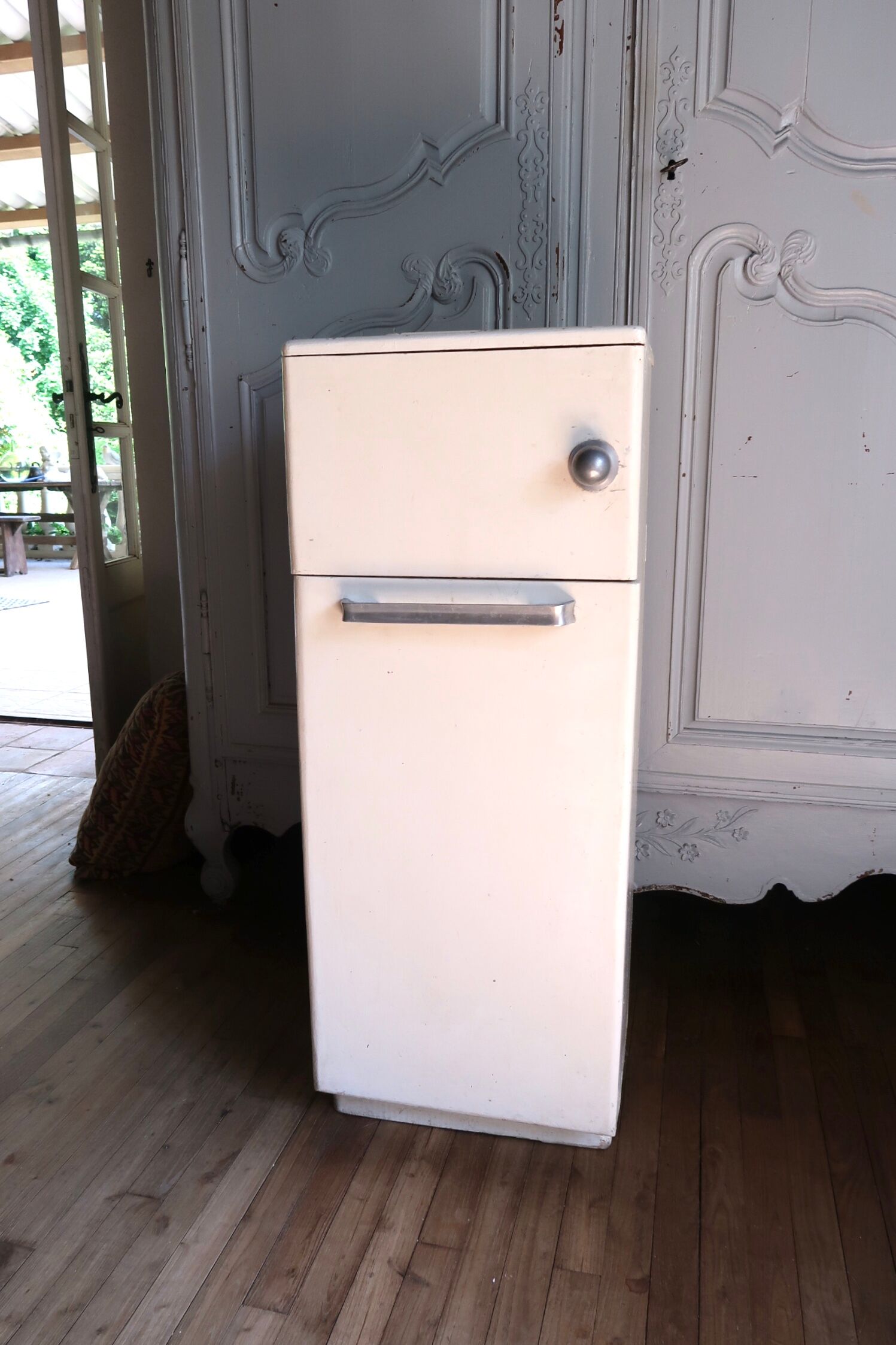 Vintage wooden bread hutch
