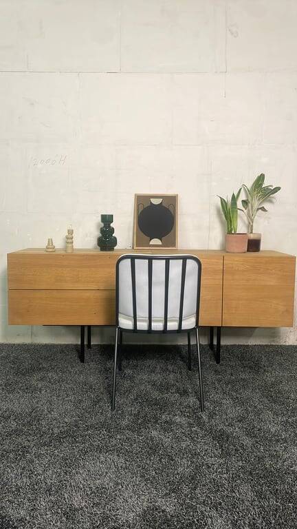 Chaise Parla noire et blanche