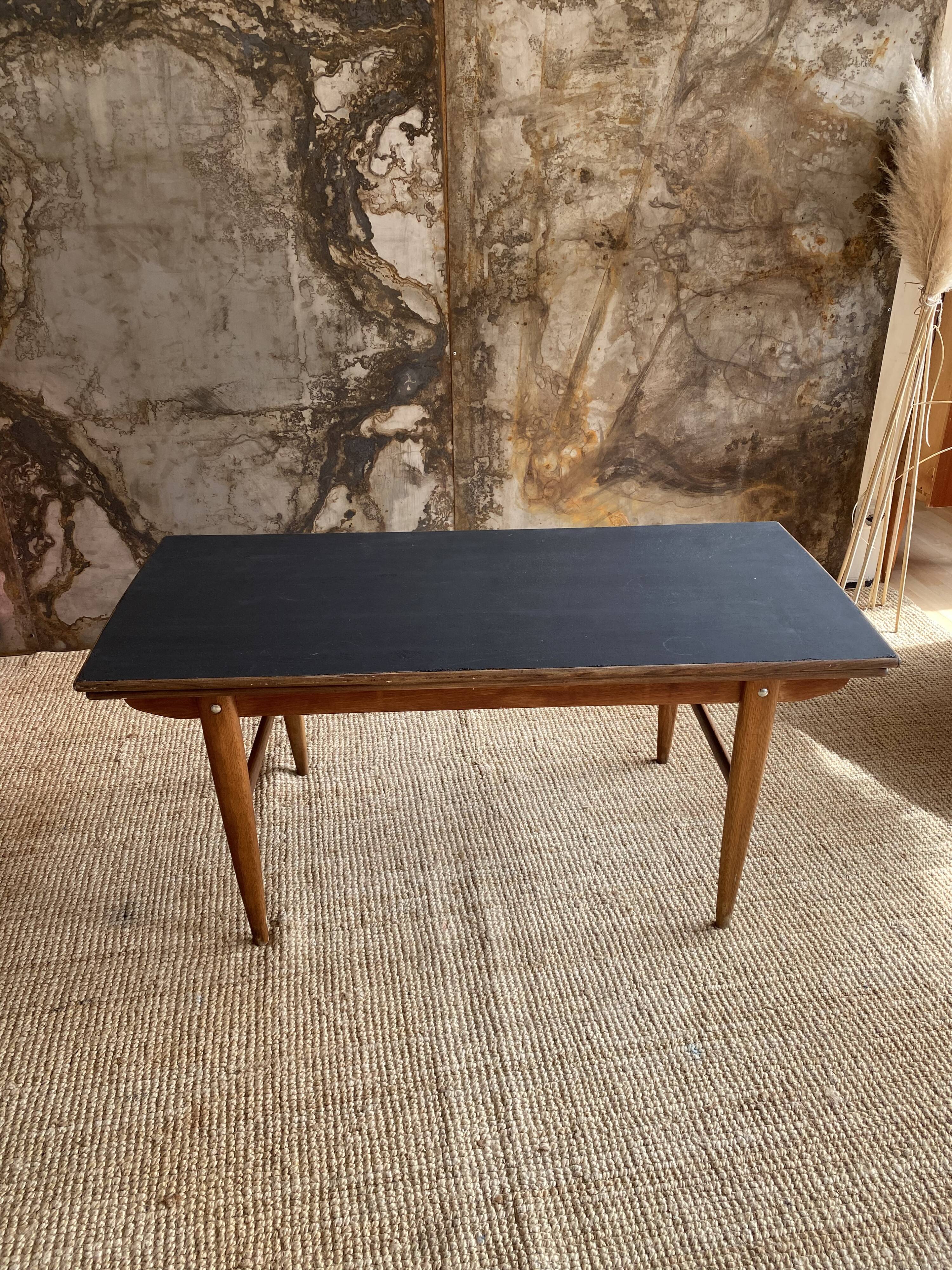 Table basse scandinave escamotable